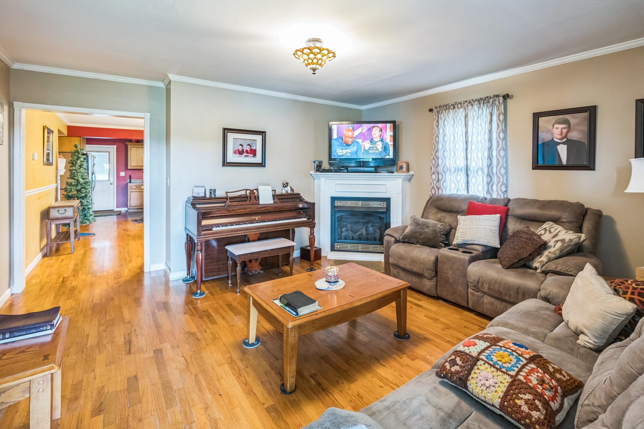 2193 US Hwy 62, Greenville, Kentucky 42345, 2 Bedrooms Bedrooms, ,2 BathroomsBathrooms,Single Family Residence,For Sale,US Hwy 62,90937