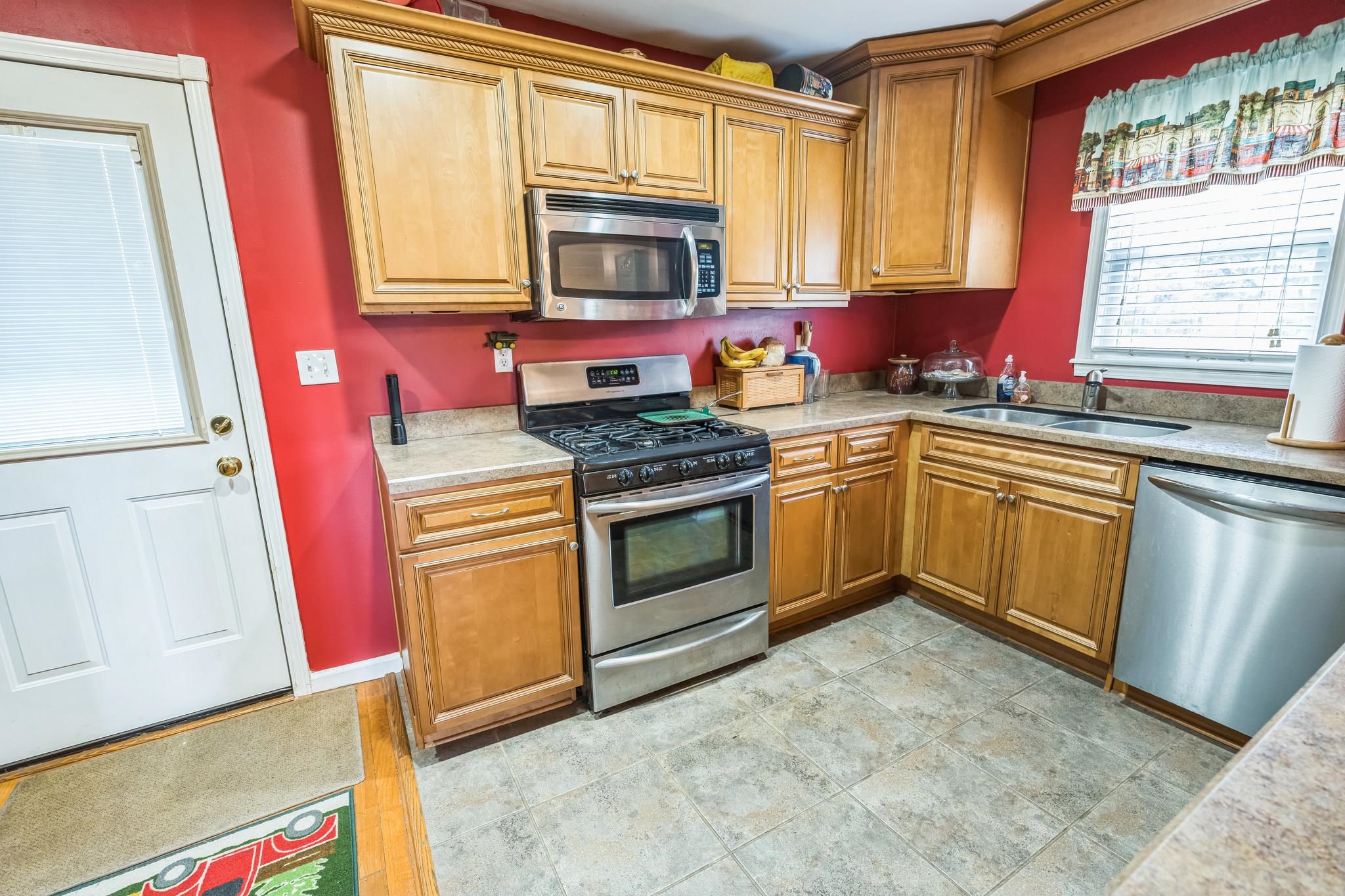 2193 US Hwy 62, Greenville, Kentucky 42345, 2 Bedrooms Bedrooms, ,2 BathroomsBathrooms,Single Family Residence,For Sale,US Hwy 62,90937