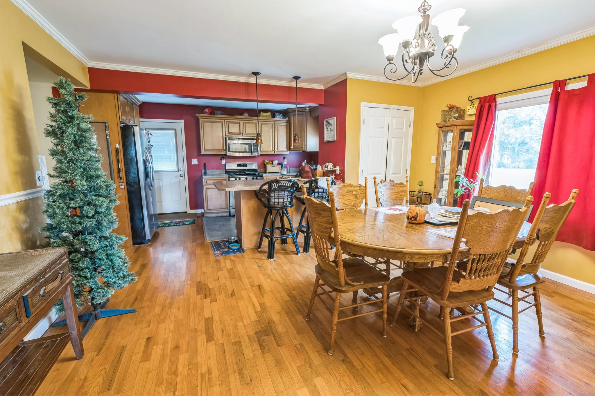 2193 US Hwy 62, Greenville, Kentucky 42345, 2 Bedrooms Bedrooms, ,2 BathroomsBathrooms,Single Family Residence,For Sale,US Hwy 62,90937