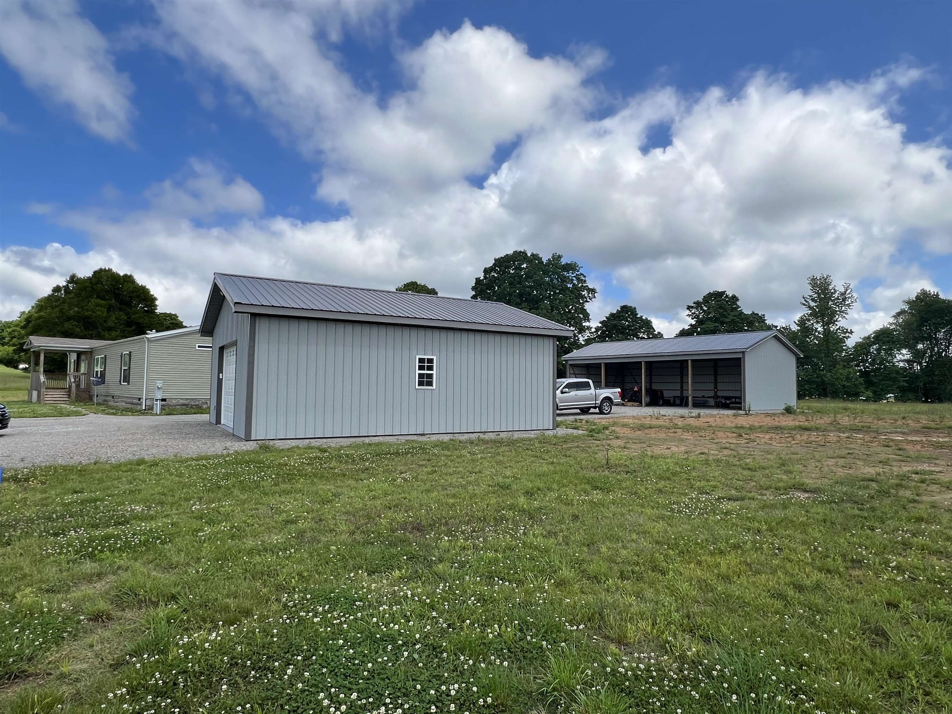 17300 Beaver Dam Rd., Caneyville, Kentucky 42721, 2 Bedrooms Bedrooms, ,2 BathroomsBathrooms,Manufactured On Land,For Sale,Beaver Dam Rd.,90940