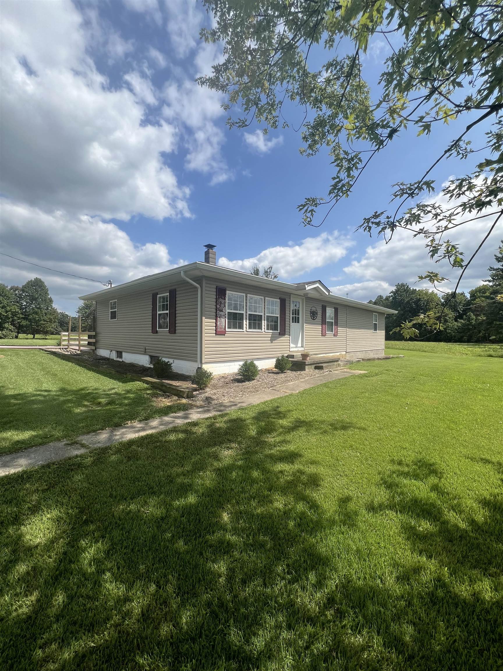 8116 Falls of Rough Rd., Falls of Rough, Kentucky 40119, 2 Bedrooms Bedrooms, ,2 BathroomsBathrooms,Single Family Residence,For Sale,Falls of Rough Rd.,90941