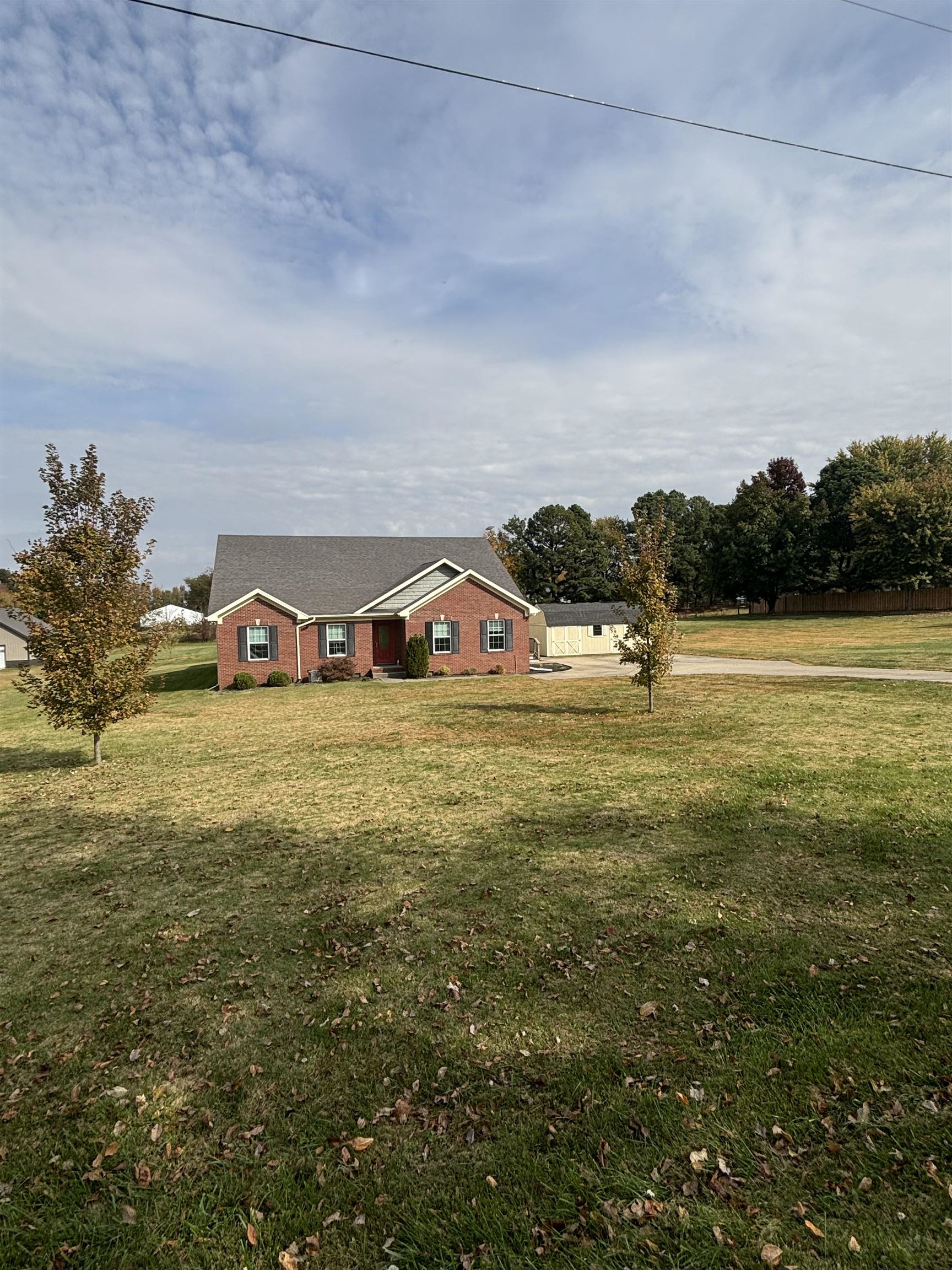 3435 London Pike, Philpot, Kentucky 42366, 6 Bedrooms Bedrooms, ,4 BathroomsBathrooms,Single Family Residence,For Sale,London Pike,90942