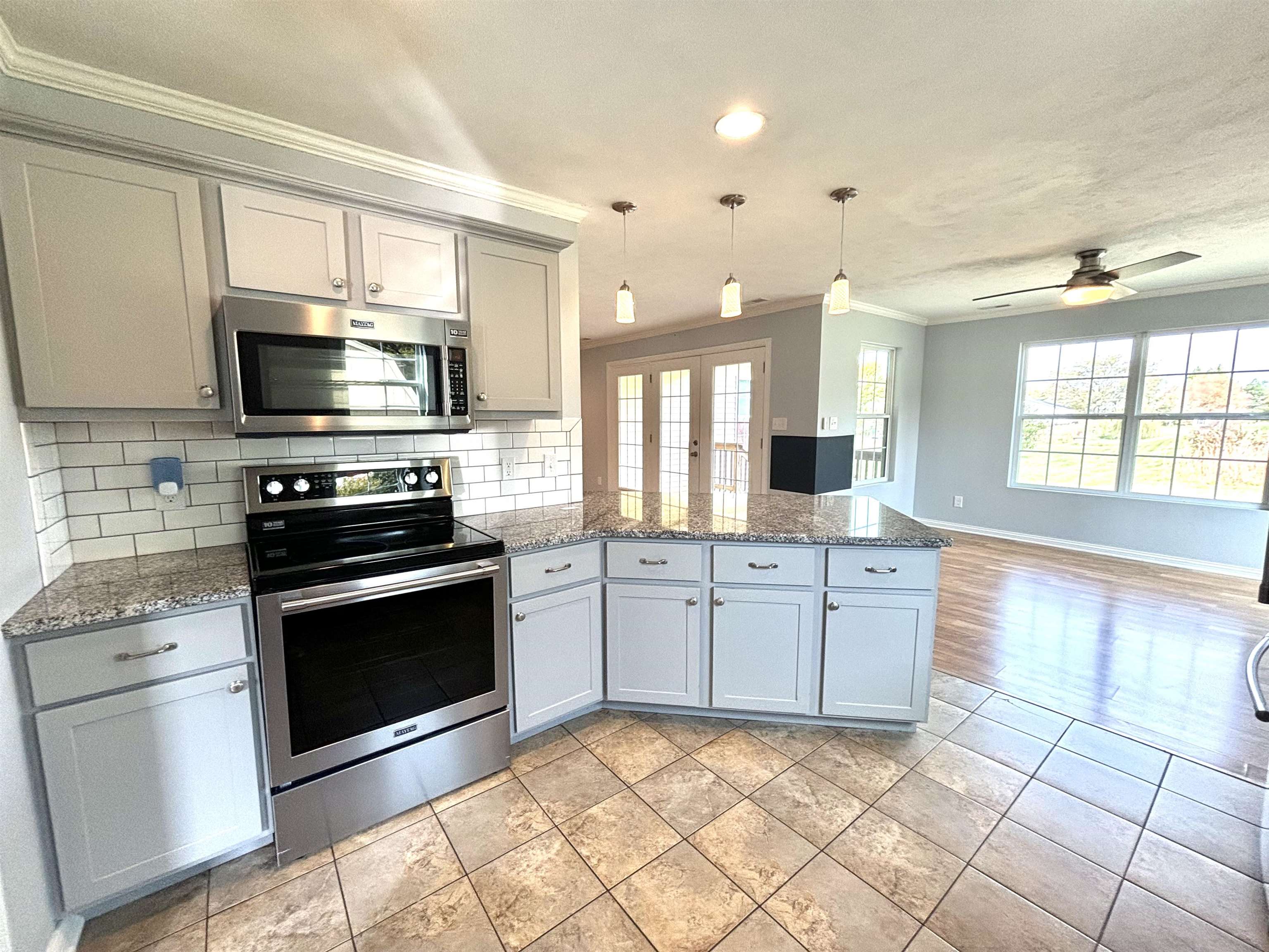 3435 London Pike, Philpot, Kentucky 42366, 6 Bedrooms Bedrooms, ,4 BathroomsBathrooms,Single Family Residence,For Sale,London Pike,90942