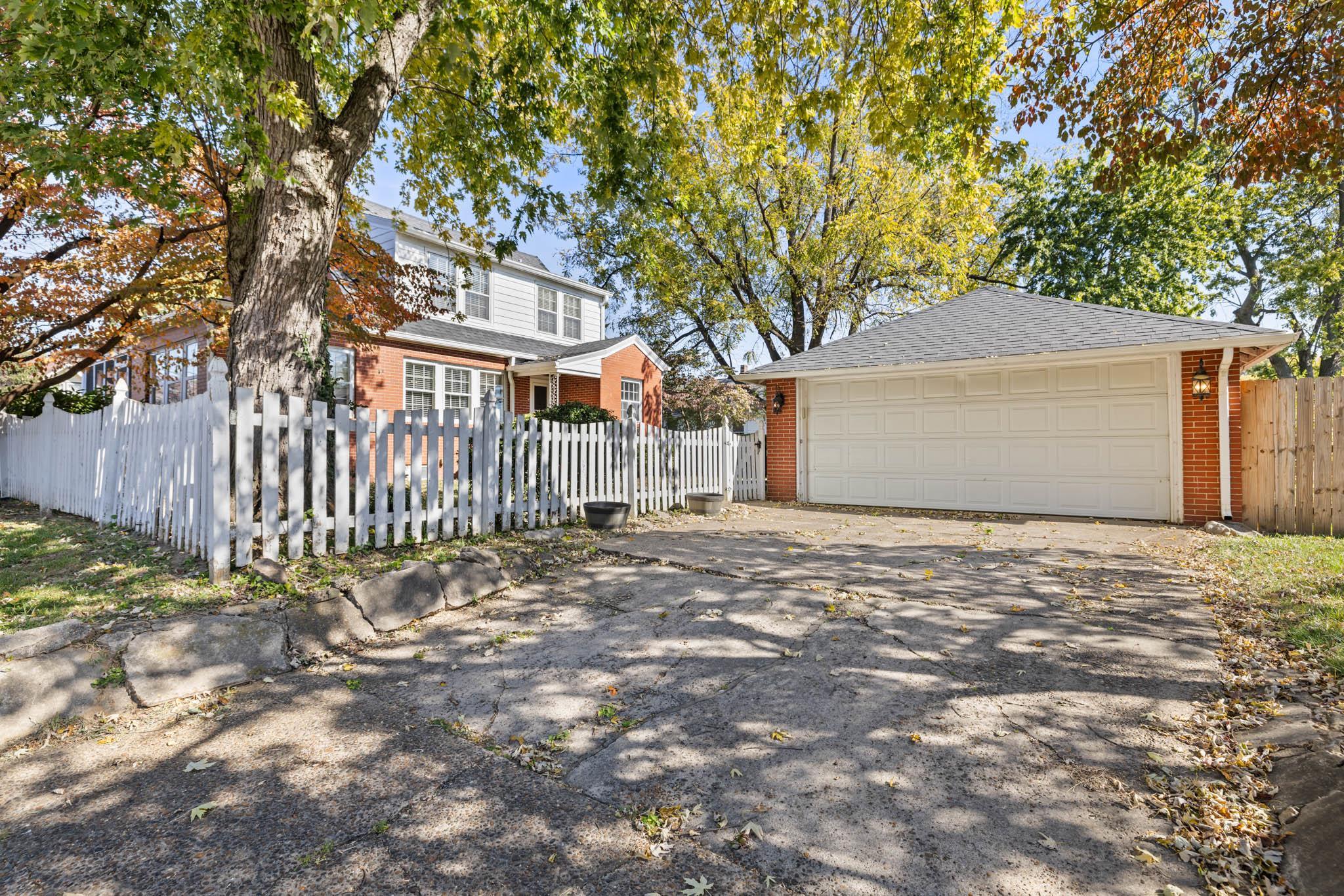 430 Hill Ave, Owensboro, Kentucky 42301, 3 Bedrooms Bedrooms, ,2 BathroomsBathrooms,Single Family Residence,For Sale,Hill Ave,90946