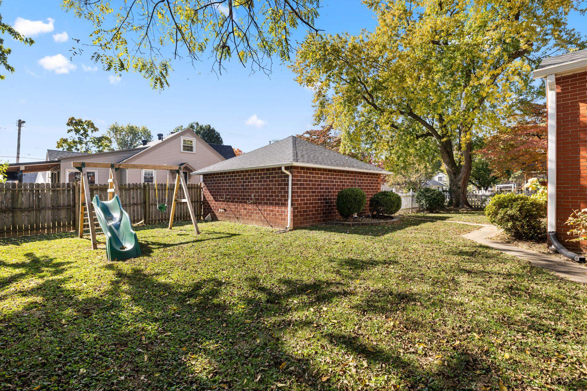 430 Hill Ave, Owensboro, Kentucky 42301, 3 Bedrooms Bedrooms, ,2 BathroomsBathrooms,Single Family Residence,For Sale,Hill Ave,90946