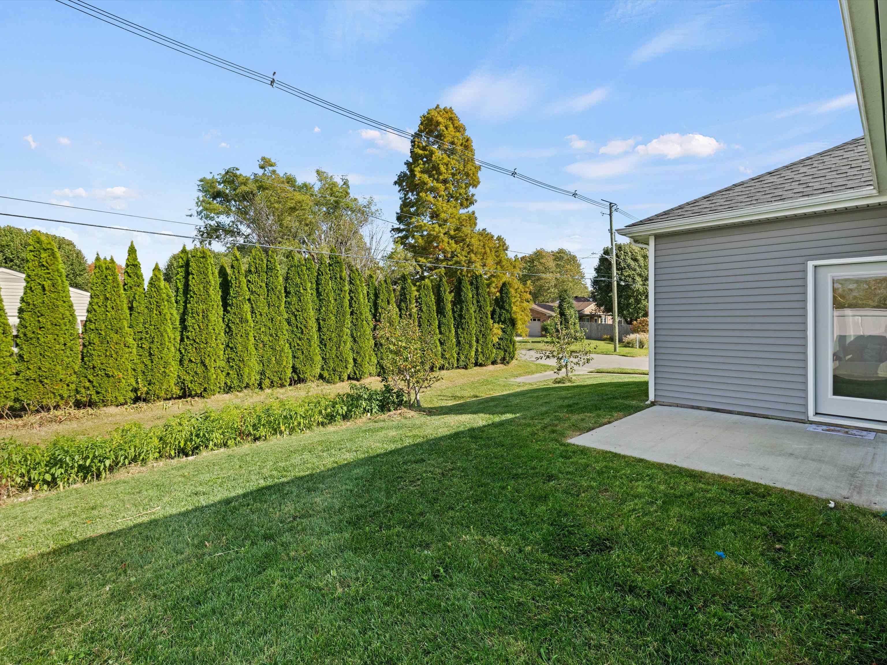 2201 Ottawa Dr., Owensboro, Kentucky 42301, 4 Bedrooms Bedrooms, ,2 BathroomsBathrooms,Single Family Residence,For Sale,Ottawa Dr.,90947