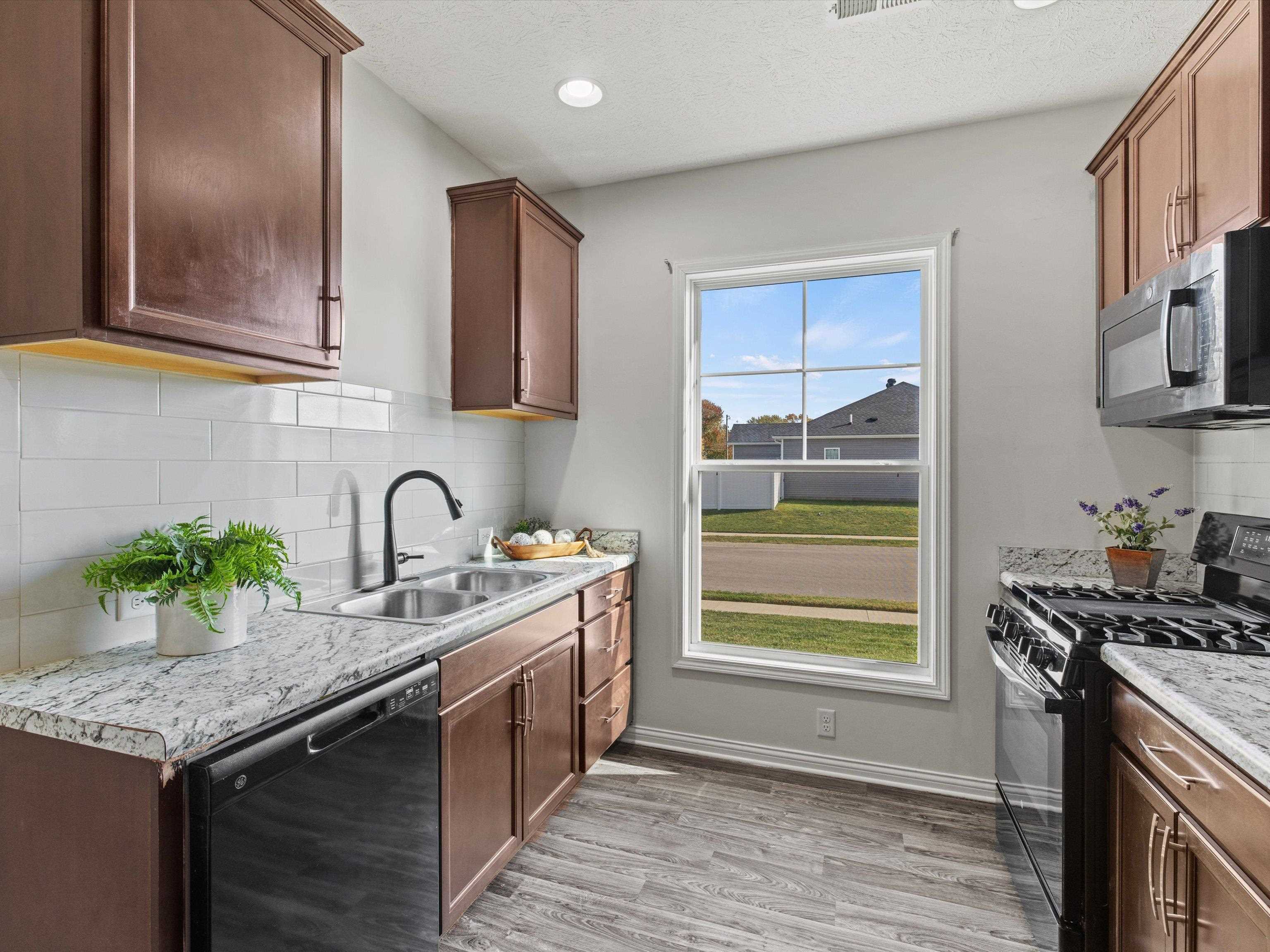 2201 Ottawa Dr., Owensboro, Kentucky 42301, 4 Bedrooms Bedrooms, ,2 BathroomsBathrooms,Single Family Residence,For Sale,Ottawa Dr.,90947