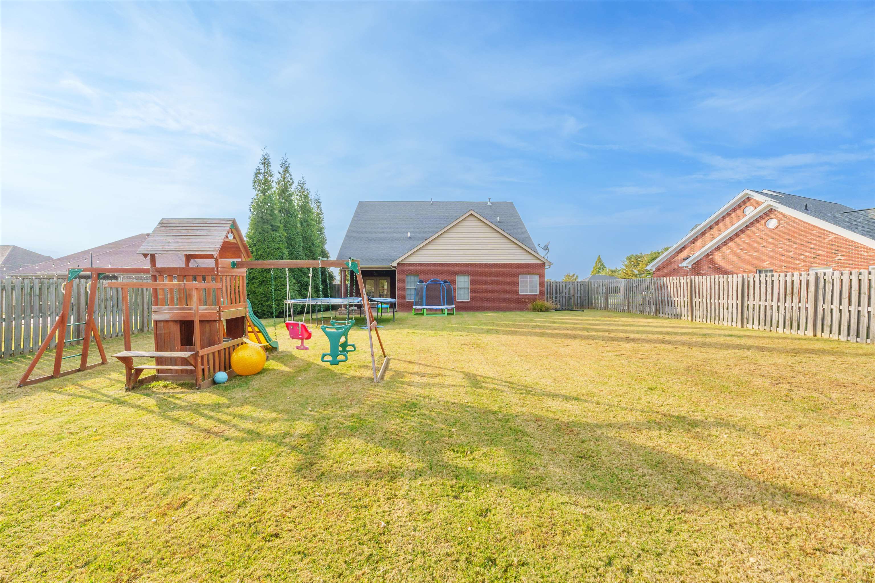 2813 Glencrest Dr, Owensboro, Kentucky 42303-4577, 5 Bedrooms Bedrooms, ,3 BathroomsBathrooms,Single Family Residence,For Sale,Glencrest Dr,90950