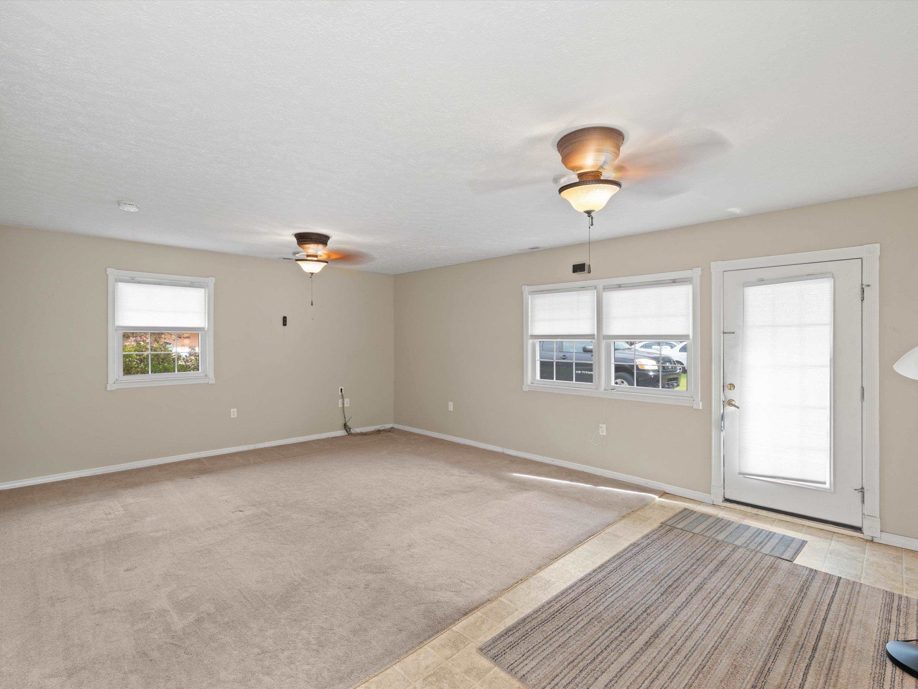 2332 Wintergreen Loop N, Owensboro, Kentucky 42301, 3 Bedrooms Bedrooms, ,2 BathroomsBathrooms,Single Family Residence,For Sale,Wintergreen Loop N,90954