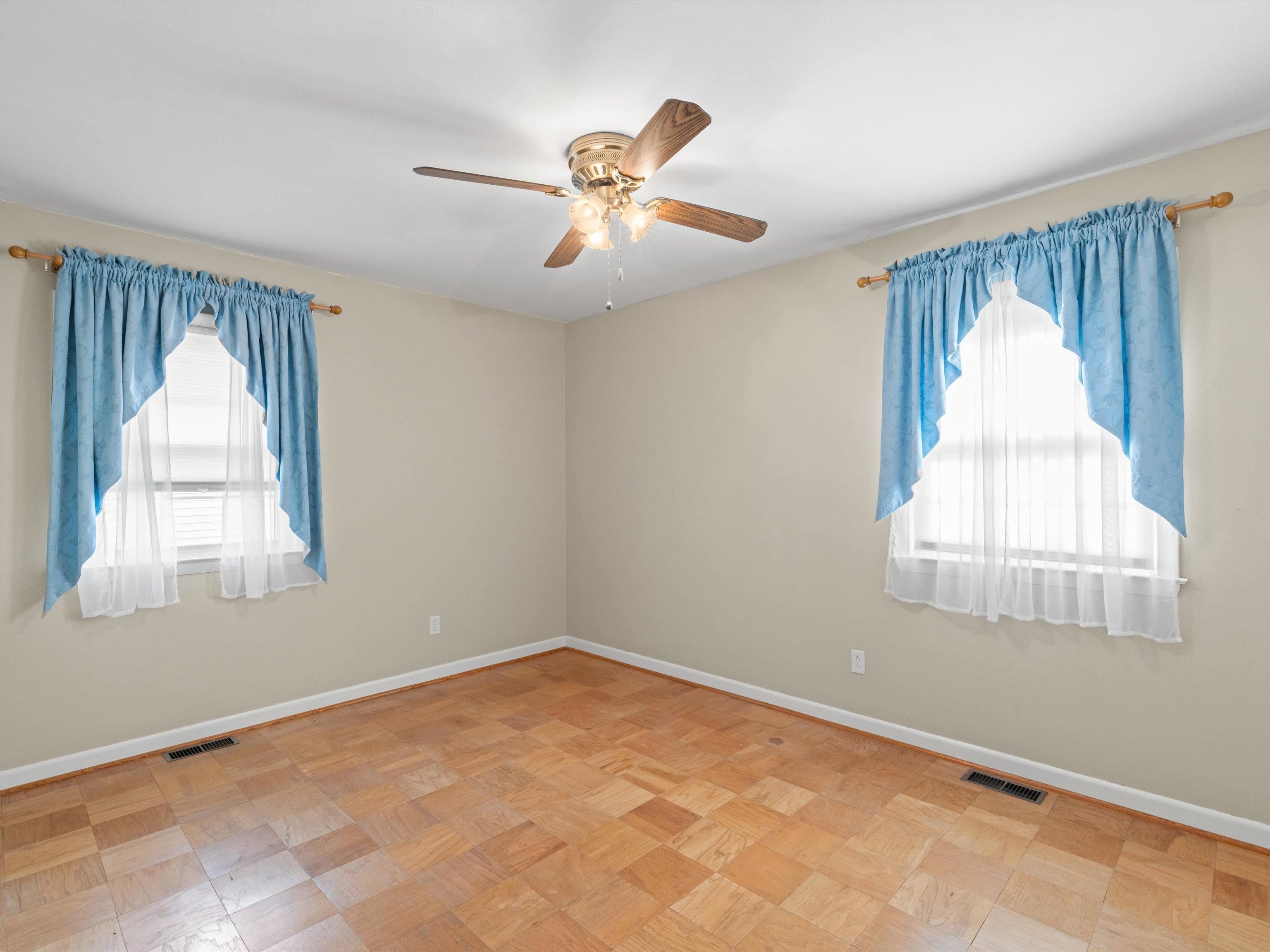 2332 Wintergreen Loop N, Owensboro, Kentucky 42301, 3 Bedrooms Bedrooms, ,2 BathroomsBathrooms,Single Family Residence,For Sale,Wintergreen Loop N,90954
