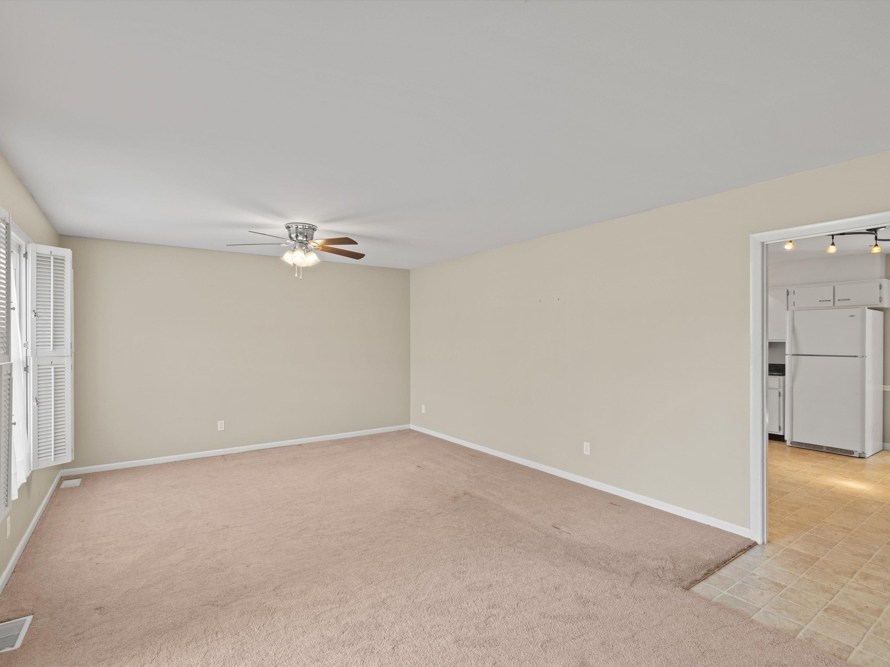 2332 Wintergreen Loop N, Owensboro, Kentucky 42301, 3 Bedrooms Bedrooms, ,2 BathroomsBathrooms,Single Family Residence,For Sale,Wintergreen Loop N,90954