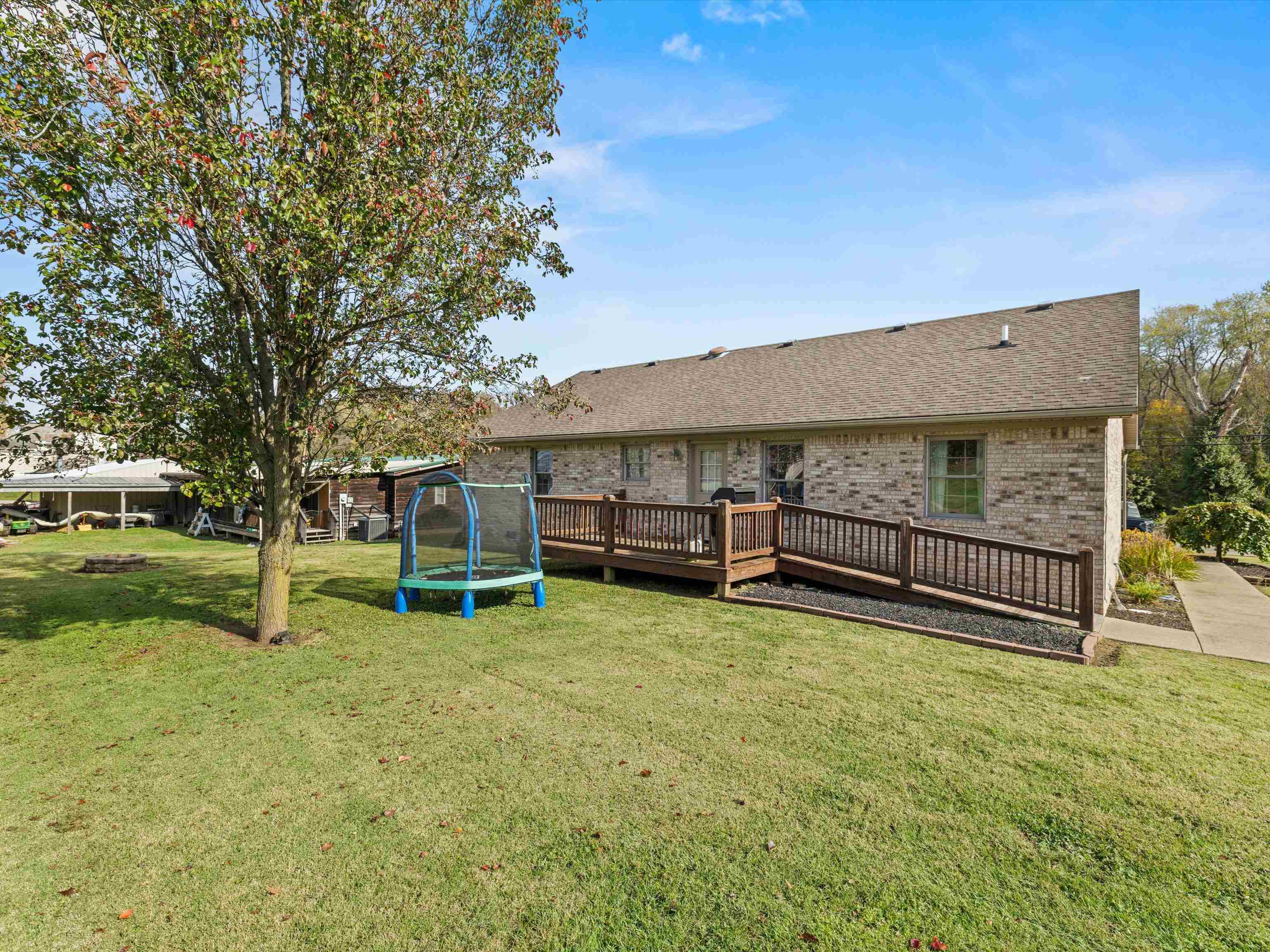509 Oak St, Cloverport, Kentucky 40111, 3 Bedrooms Bedrooms, ,2 BathroomsBathrooms,Single Family Residence,For Sale,Oak St,90955
