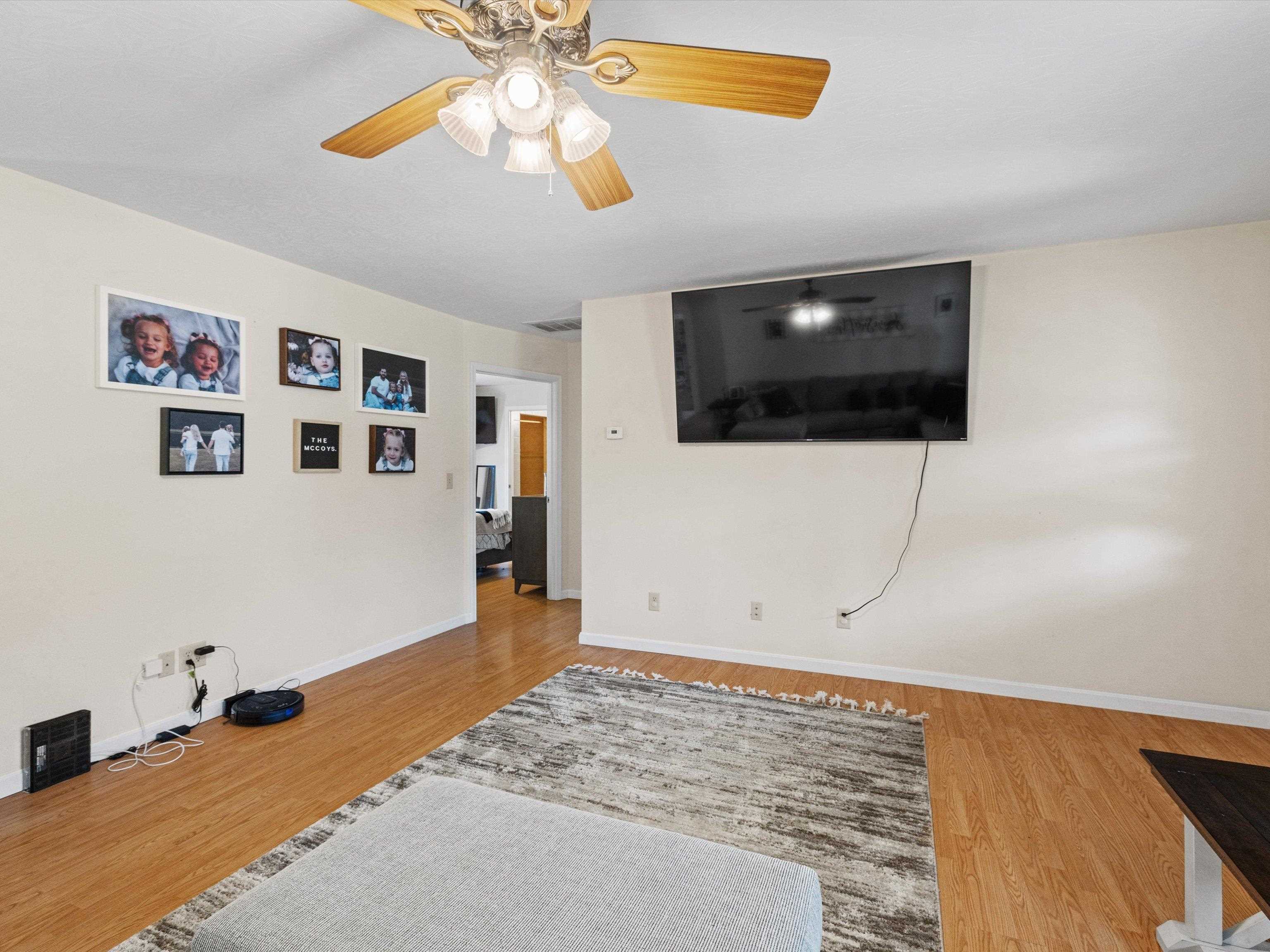 509 Oak St, Cloverport, Kentucky 40111, 3 Bedrooms Bedrooms, ,2 BathroomsBathrooms,Single Family Residence,For Sale,Oak St,90955