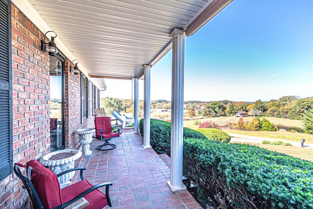 246 Valley View Drive, Morgantown, Kentucky 42261, 4 Bedrooms Bedrooms, ,3 BathroomsBathrooms,Ranch,For Sale,Valley View Drive,90958