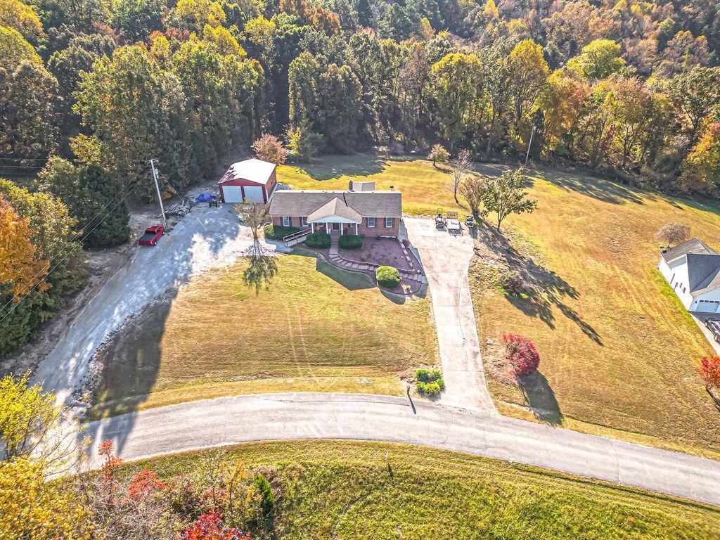 246 Valley View Drive, Morgantown, Kentucky 42261, 4 Bedrooms Bedrooms, ,3 BathroomsBathrooms,Ranch,For Sale,Valley View Drive,90958
