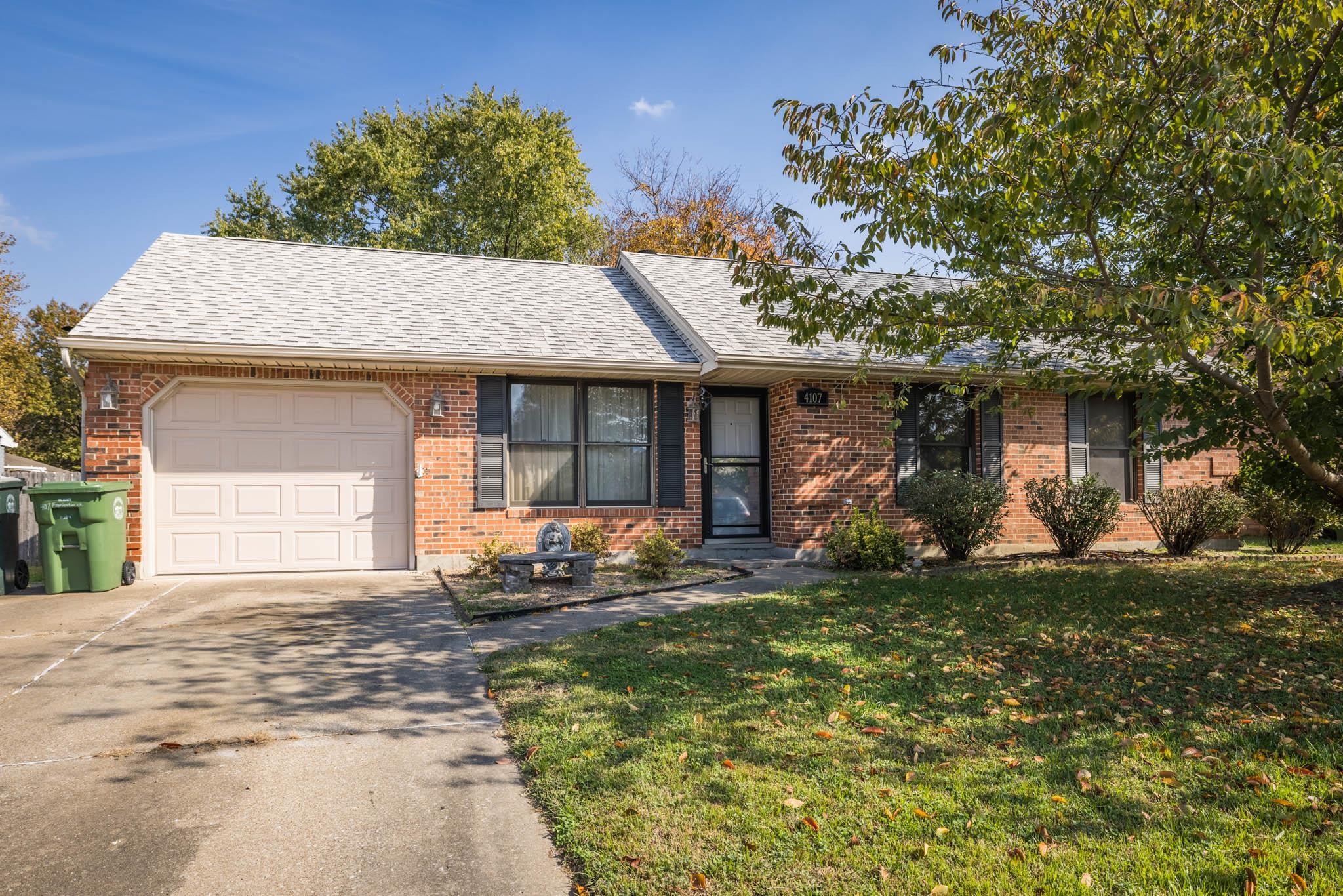 4107 Farmington Court, Owensboro, Kentucky 42303, 3 Bedrooms Bedrooms, ,1 BathroomBathrooms,Single Family Residence,For Sale,Farmington Court,90961