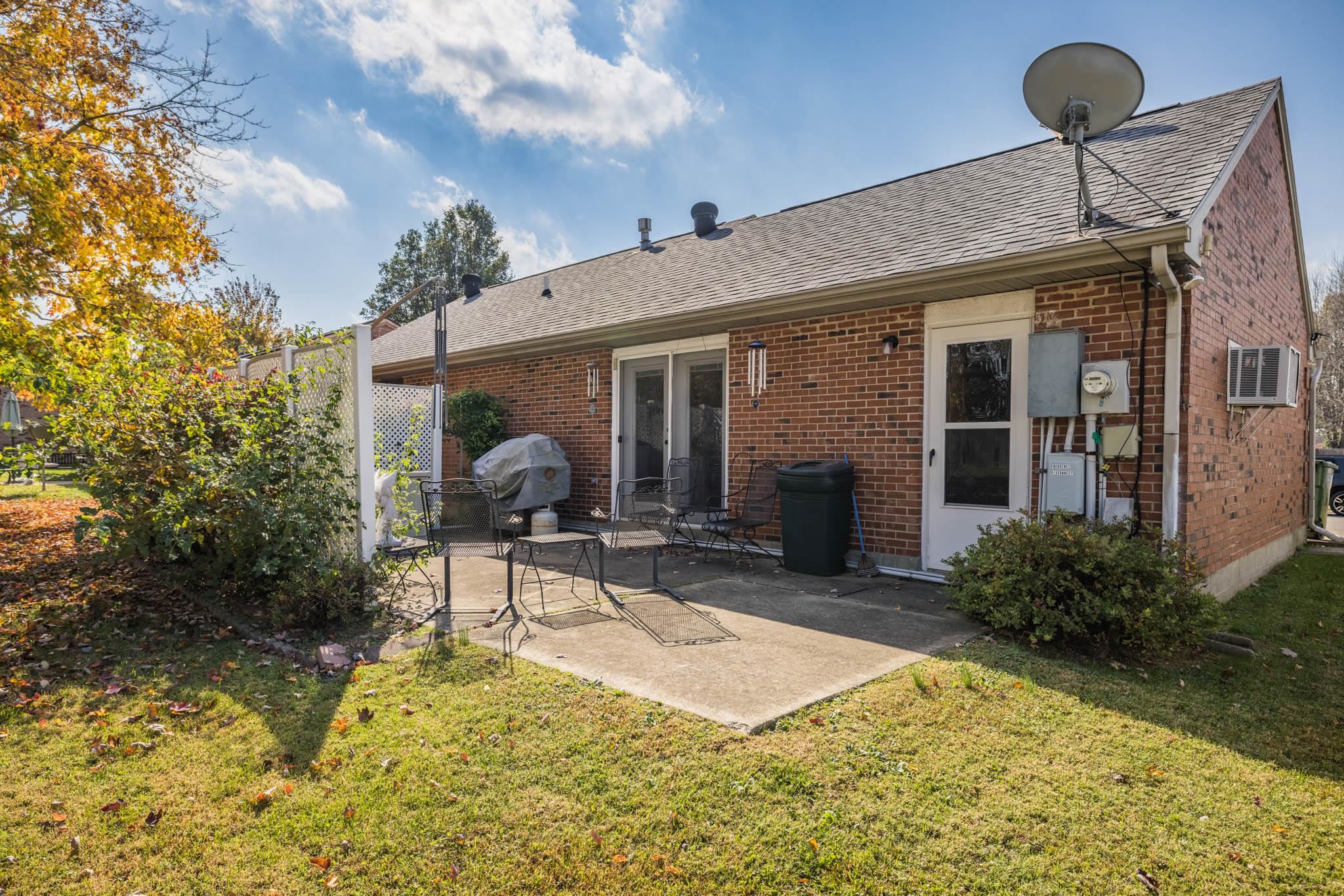 4107 Farmington Court, Owensboro, Kentucky 42303, 3 Bedrooms Bedrooms, ,1 BathroomBathrooms,Single Family Residence,For Sale,Farmington Court,90961