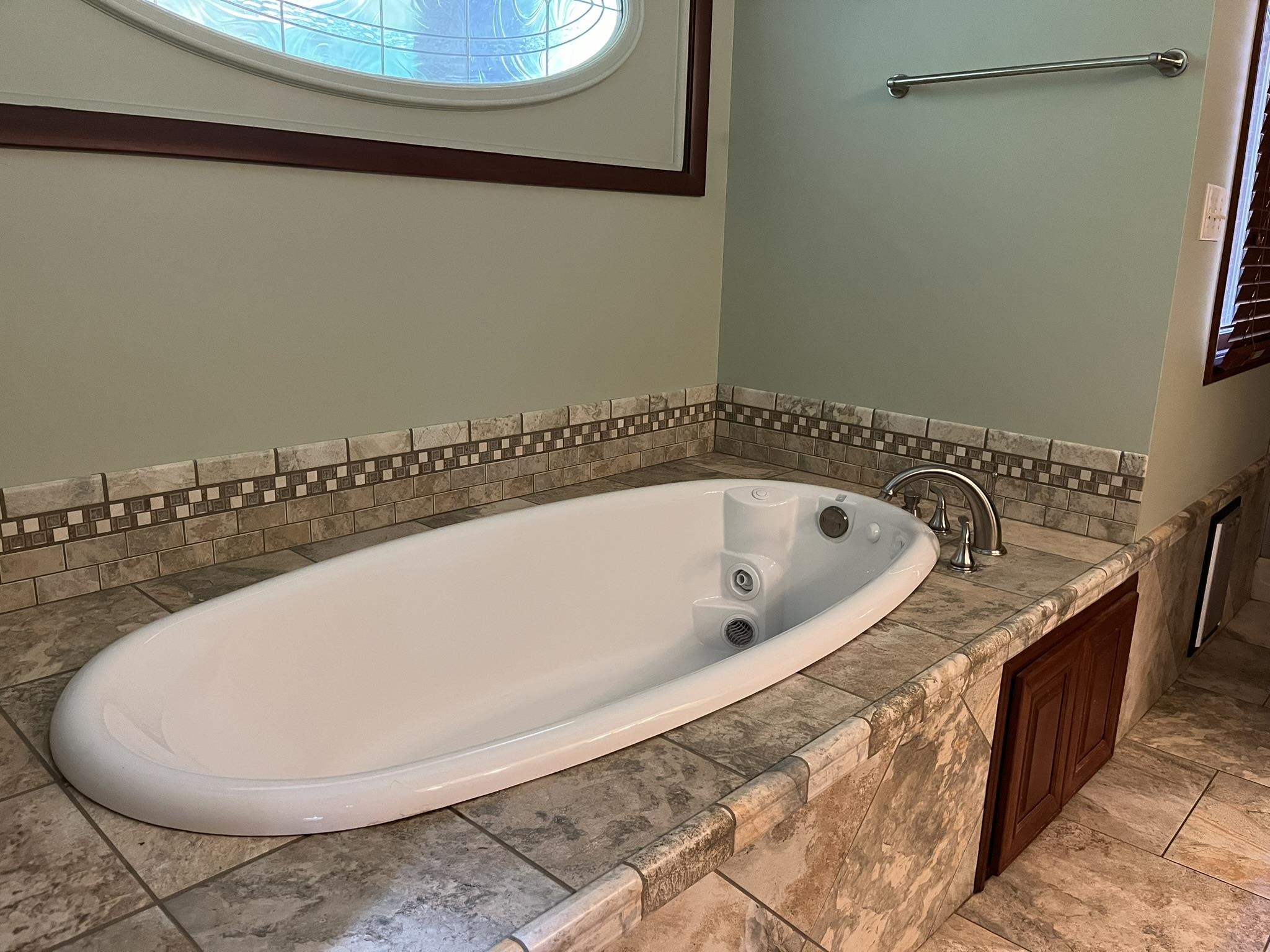 935 Button Buck Court, Owensboro, Kentucky 42301, 3 Bedrooms Bedrooms, ,2 BathroomsBathrooms,Single Family Residence,For Sale,Button Buck Court,90963