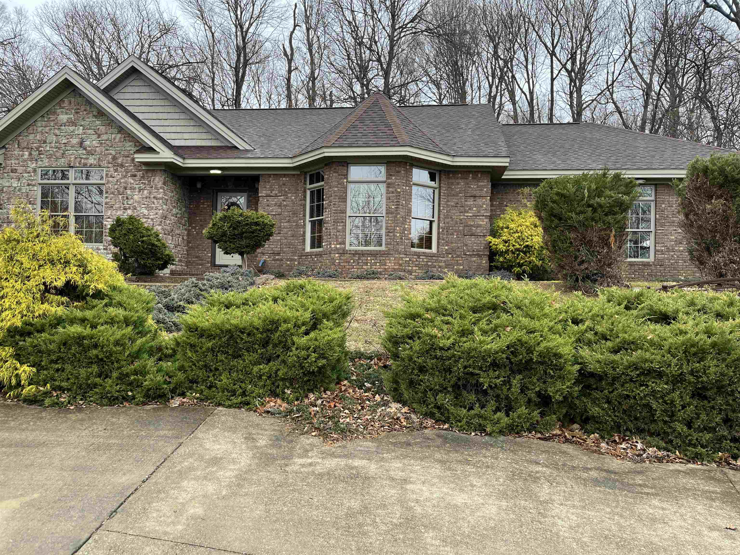 935 Button Buck Court, Owensboro, Kentucky 42301, 3 Bedrooms Bedrooms, ,2 BathroomsBathrooms,Single Family Residence,For Sale,Button Buck Court,90963