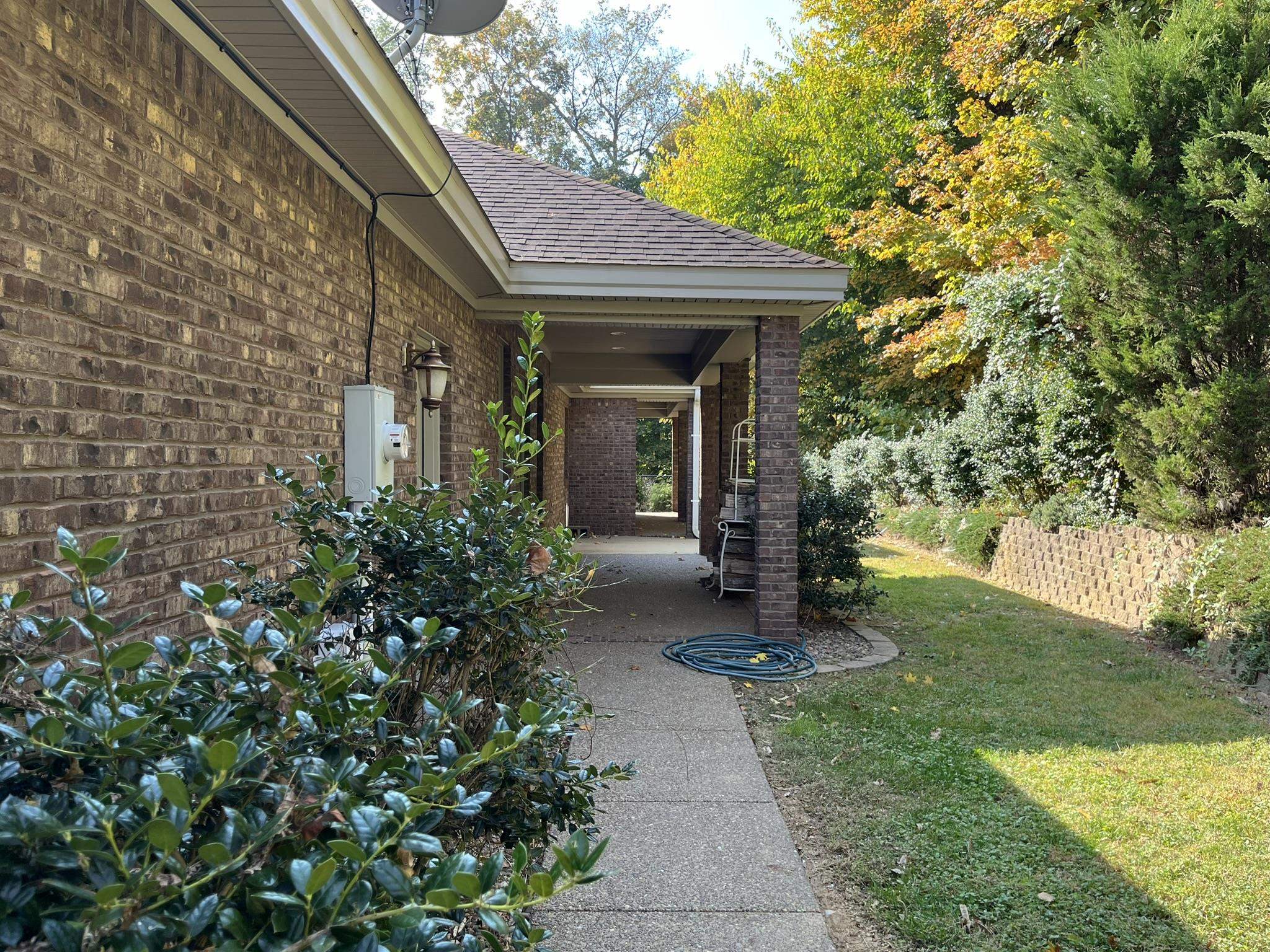 935 Button Buck Court, Owensboro, Kentucky 42301, 3 Bedrooms Bedrooms, ,2 BathroomsBathrooms,Single Family Residence,For Sale,Button Buck Court,90963