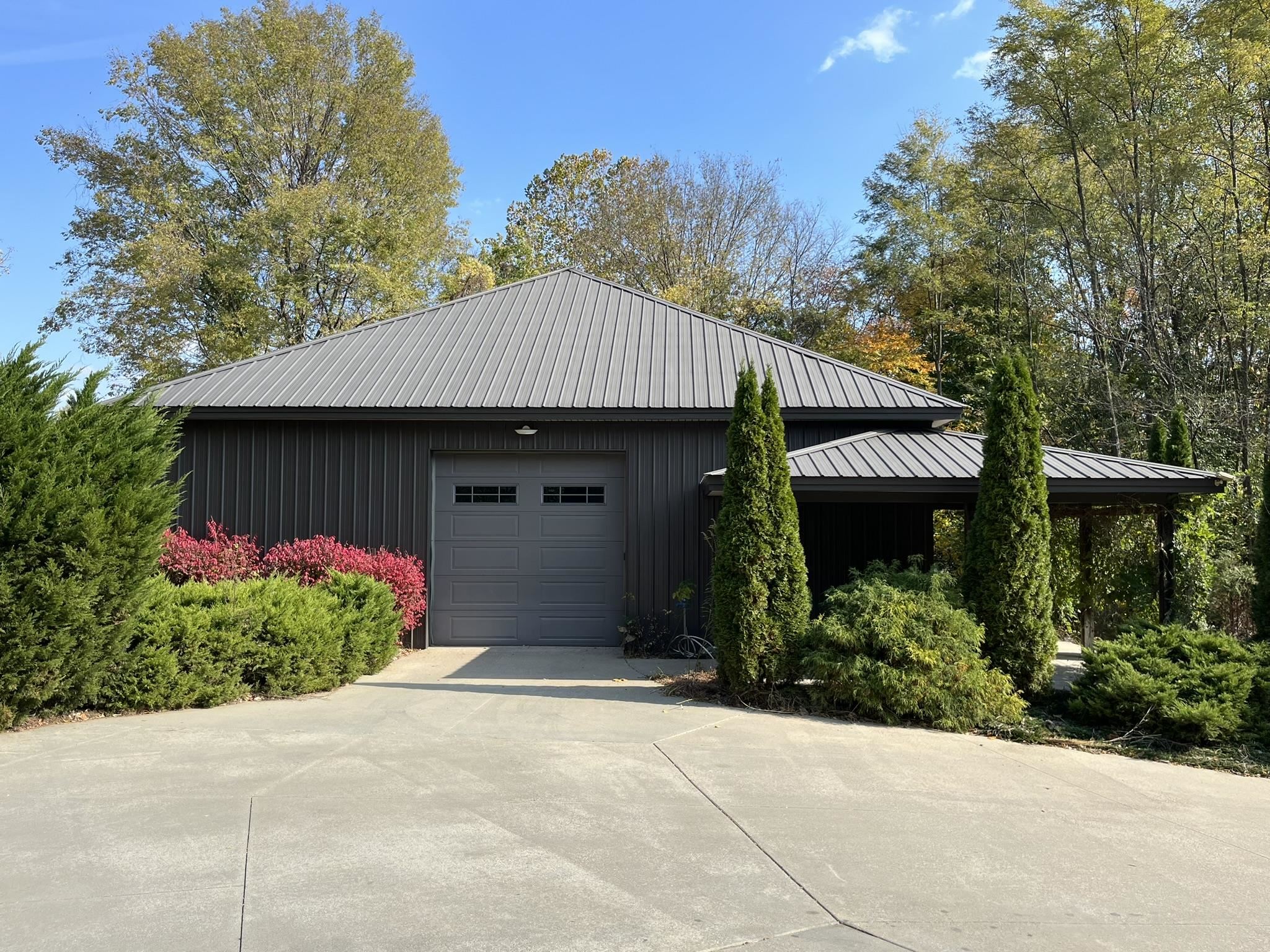 935 Button Buck Court, Owensboro, Kentucky 42301, 3 Bedrooms Bedrooms, ,2 BathroomsBathrooms,Single Family Residence,For Sale,Button Buck Court,90963