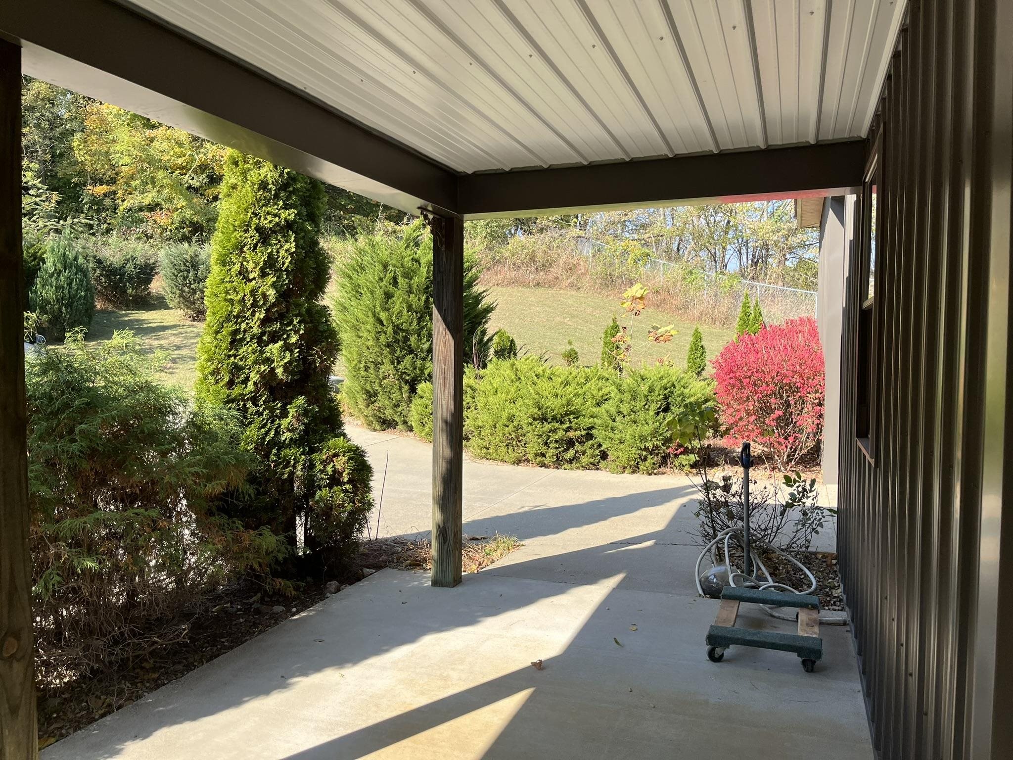 935 Button Buck Court, Owensboro, Kentucky 42301, 3 Bedrooms Bedrooms, ,2 BathroomsBathrooms,Single Family Residence,For Sale,Button Buck Court,90963