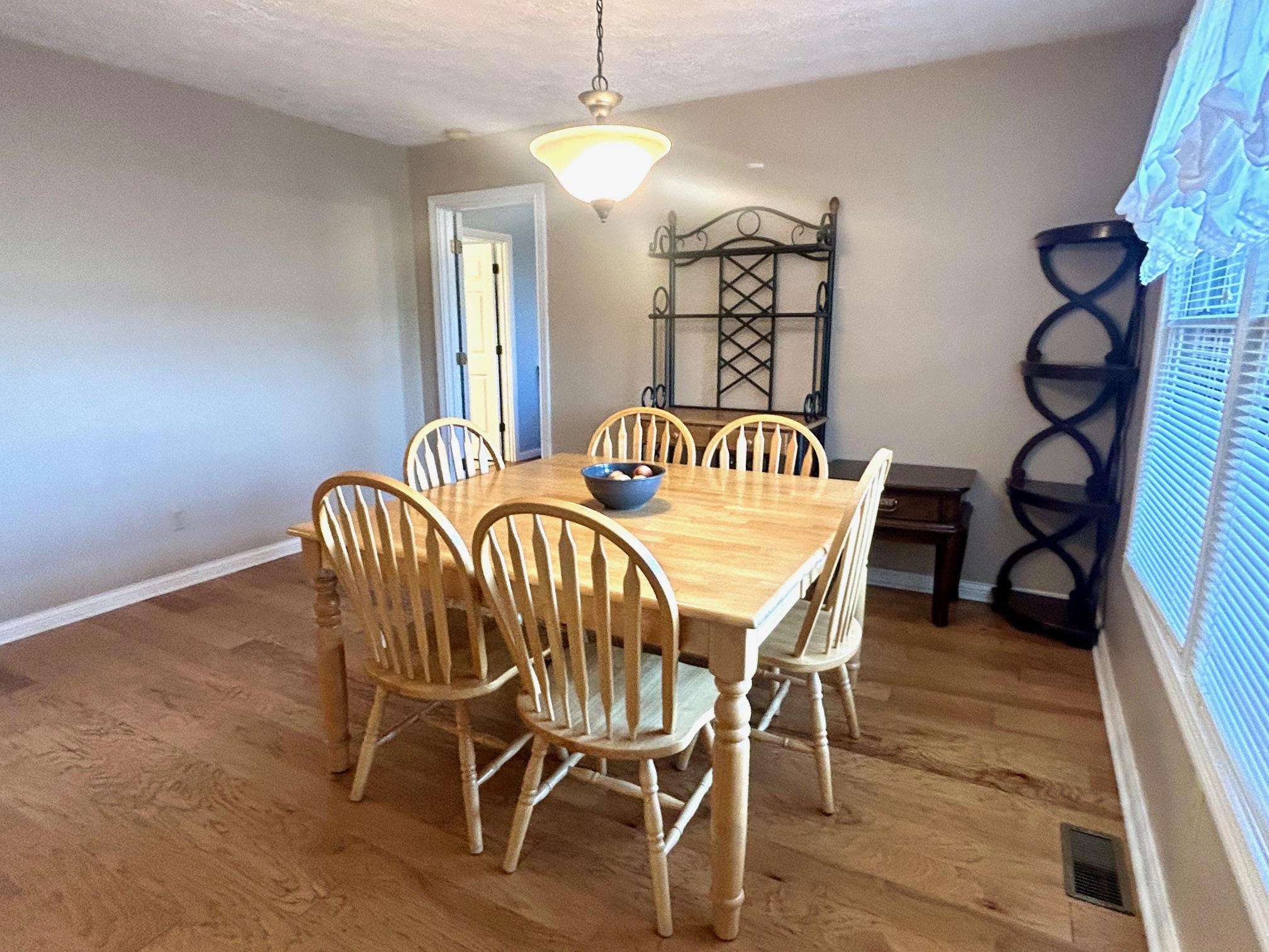 3539 London Pike, Philpot, Kentucky 42366, 3 Bedrooms Bedrooms, ,2 BathroomsBathrooms,Single Family Residence,For Sale,London Pike,90965