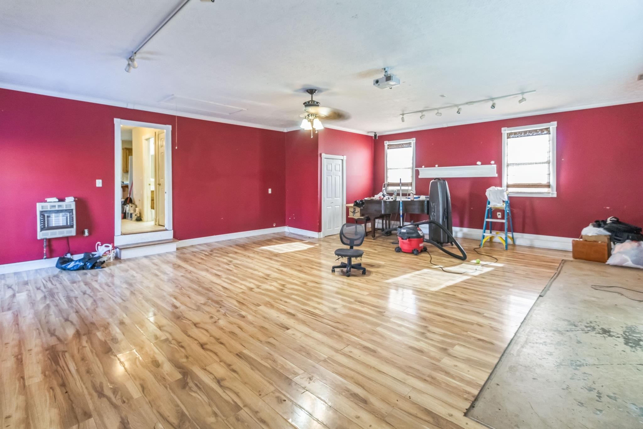 519 Sha Ro Ley, Morgantown, Kentucky 42261, 3 Bedrooms Bedrooms, ,2 BathroomsBathrooms,Single Family Residence,For Sale,Sha Ro Ley,90966