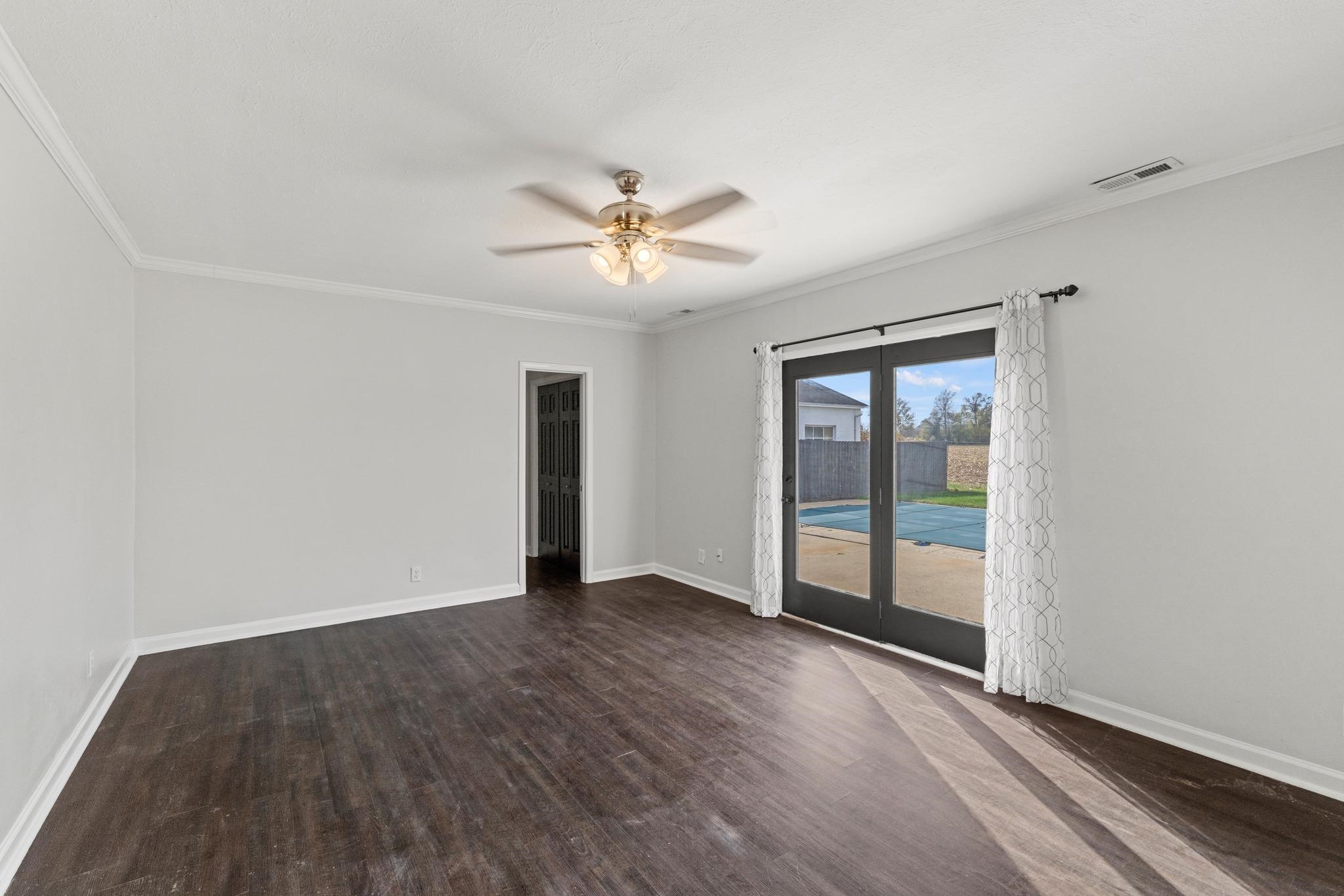 706 Danberry Street, Owensboro, Kentucky 42301, 3 Bedrooms Bedrooms, ,2 BathroomsBathrooms,Single Family Residence,For Sale,Danberry Street,90967