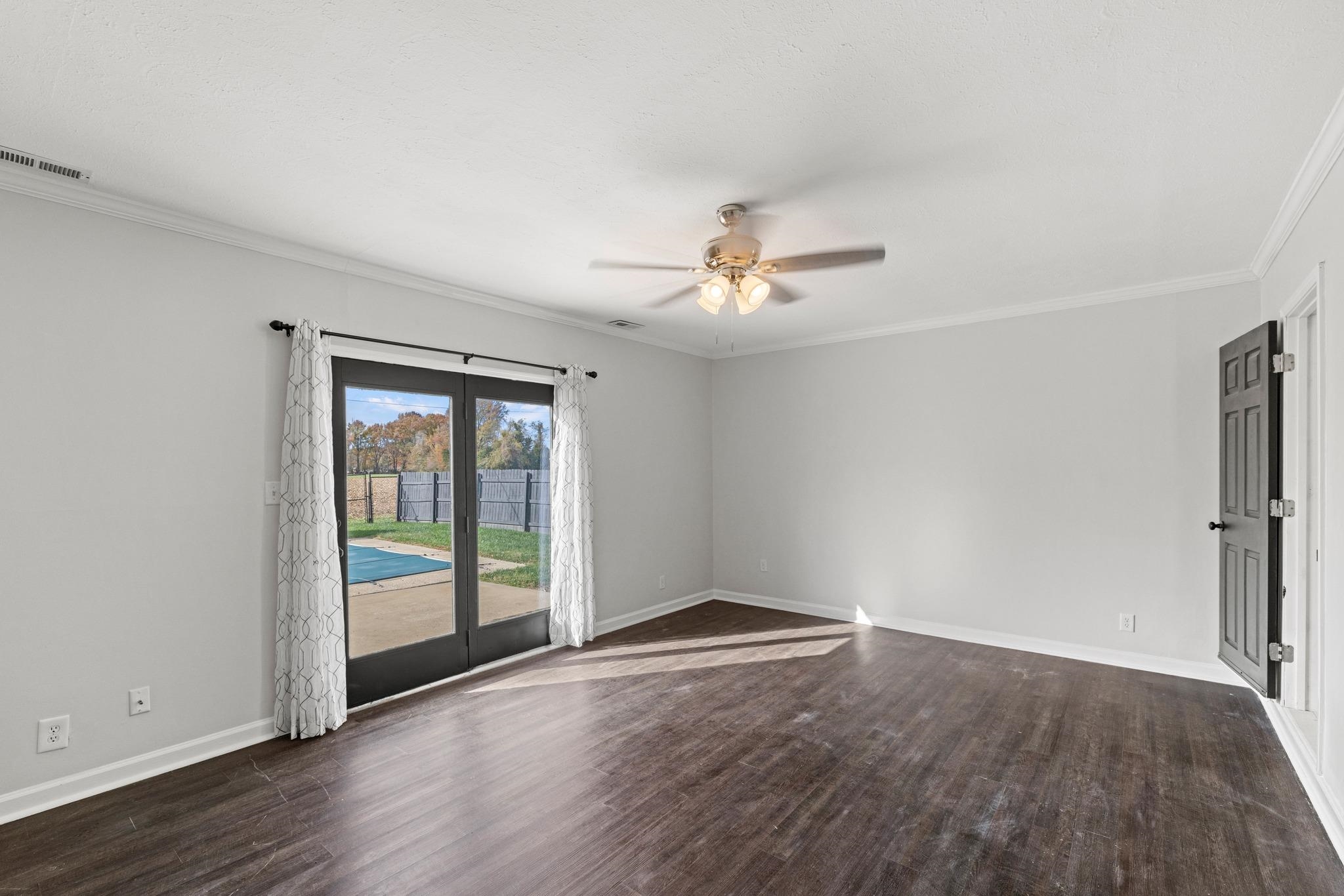 706 Danberry Street, Owensboro, Kentucky 42301, 3 Bedrooms Bedrooms, ,2 BathroomsBathrooms,Single Family Residence,For Sale,Danberry Street,90967