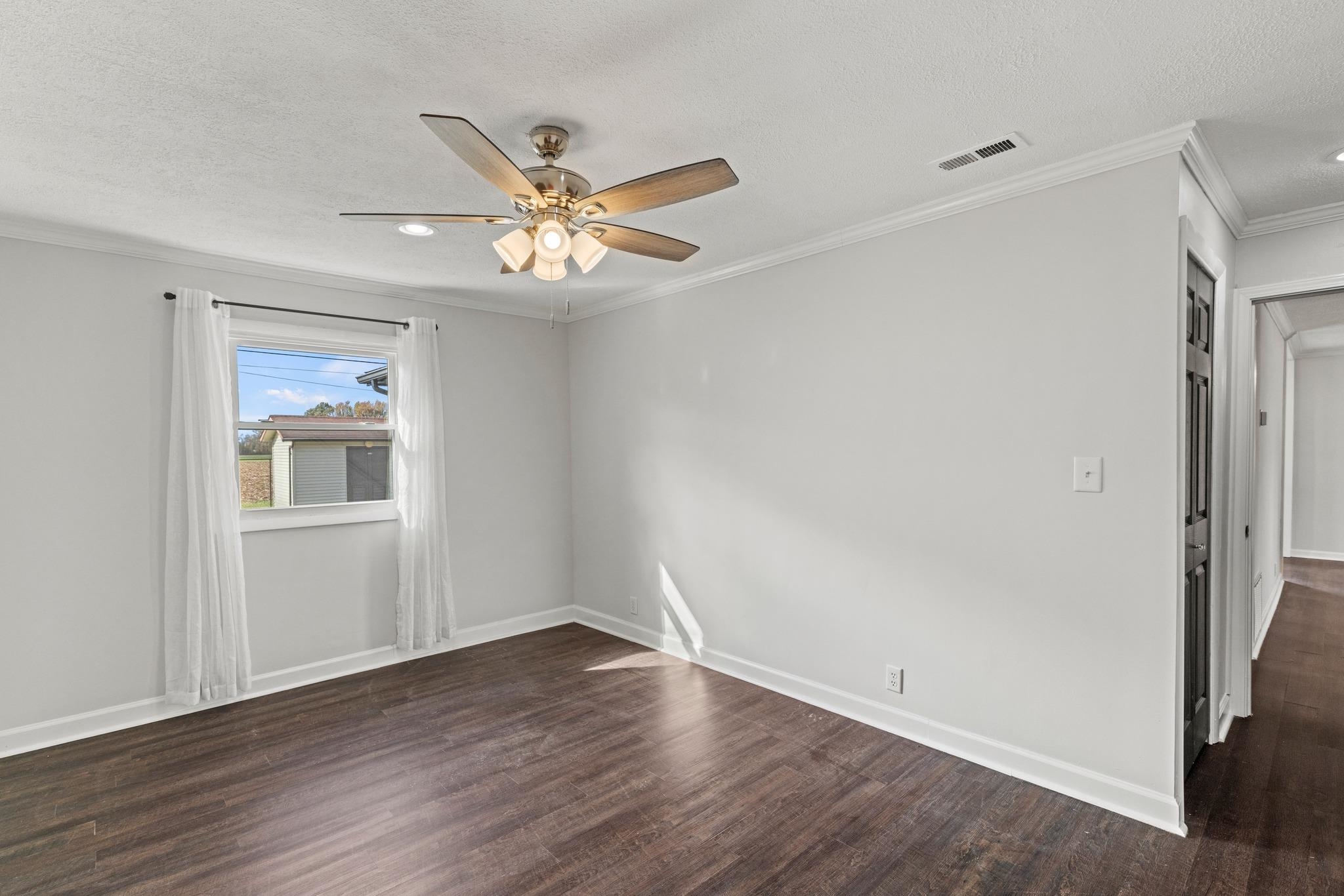 706 Danberry Street, Owensboro, Kentucky 42301, 3 Bedrooms Bedrooms, ,2 BathroomsBathrooms,Single Family Residence,For Sale,Danberry Street,90967