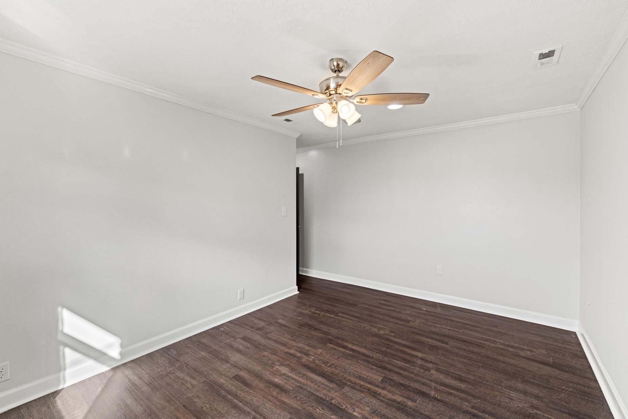 706 Danberry Street, Owensboro, Kentucky 42301, 3 Bedrooms Bedrooms, ,2 BathroomsBathrooms,Single Family Residence,For Sale,Danberry Street,90967