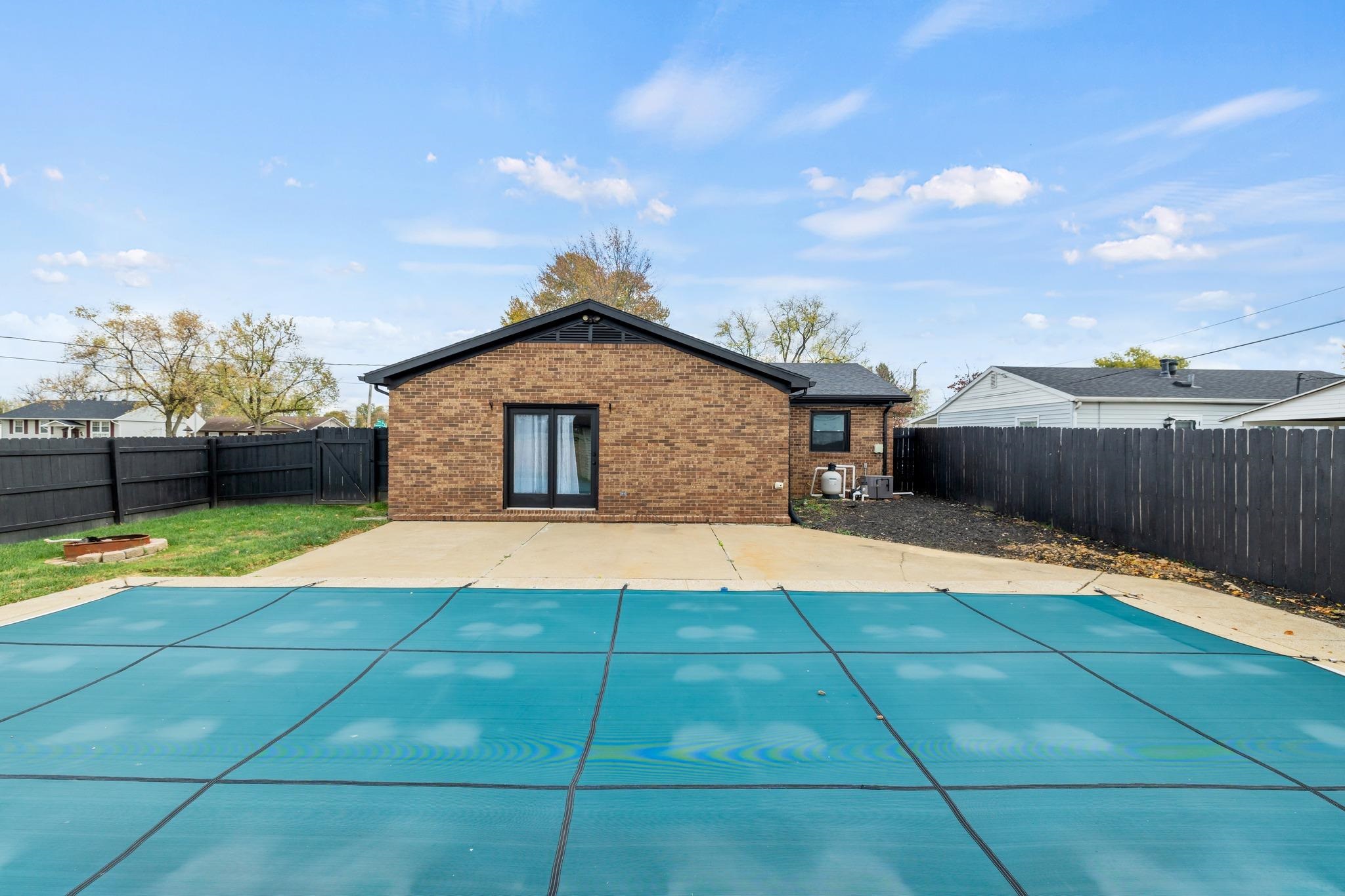 706 Danberry Street, Owensboro, Kentucky 42301, 3 Bedrooms Bedrooms, ,2 BathroomsBathrooms,Single Family Residence,For Sale,Danberry Street,90967