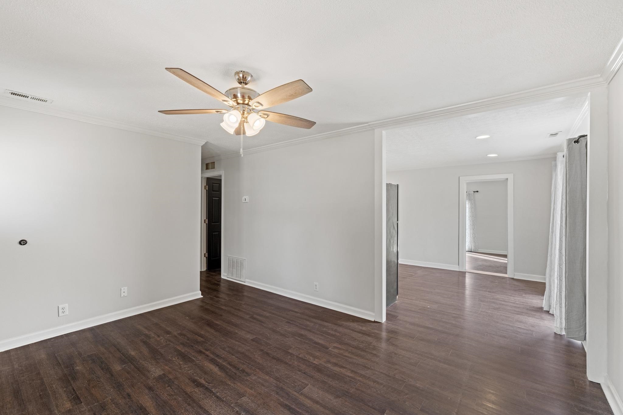 706 Danberry Street, Owensboro, Kentucky 42301, 3 Bedrooms Bedrooms, ,2 BathroomsBathrooms,Single Family Residence,For Sale,Danberry Street,90967