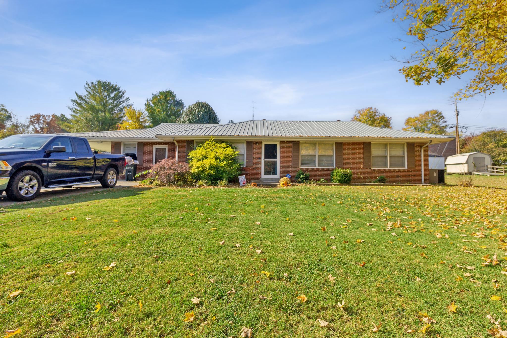 177 Cherokee Dr, Scottsville, Kentucky 42164, 4 Bedrooms Bedrooms, ,2 BathroomsBathrooms,Single Family Residence,For Sale,Cherokee Dr,90968