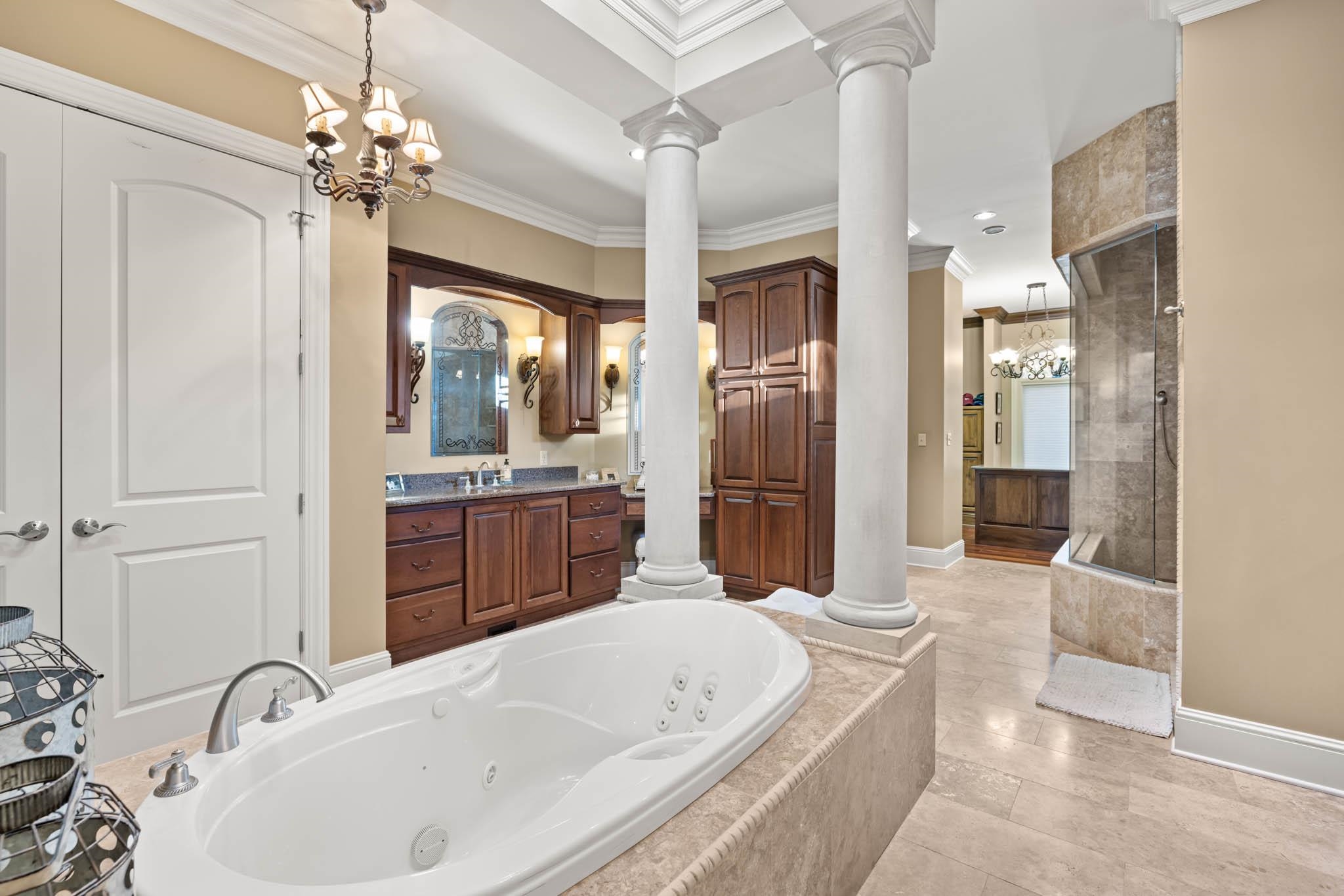 36 Stone Creek Pk, Owensboro, Kentucky 42303, 3 Bedrooms Bedrooms, ,4 BathroomsBathrooms,Single Family Residence,For Sale,Stone Creek Pk,90969