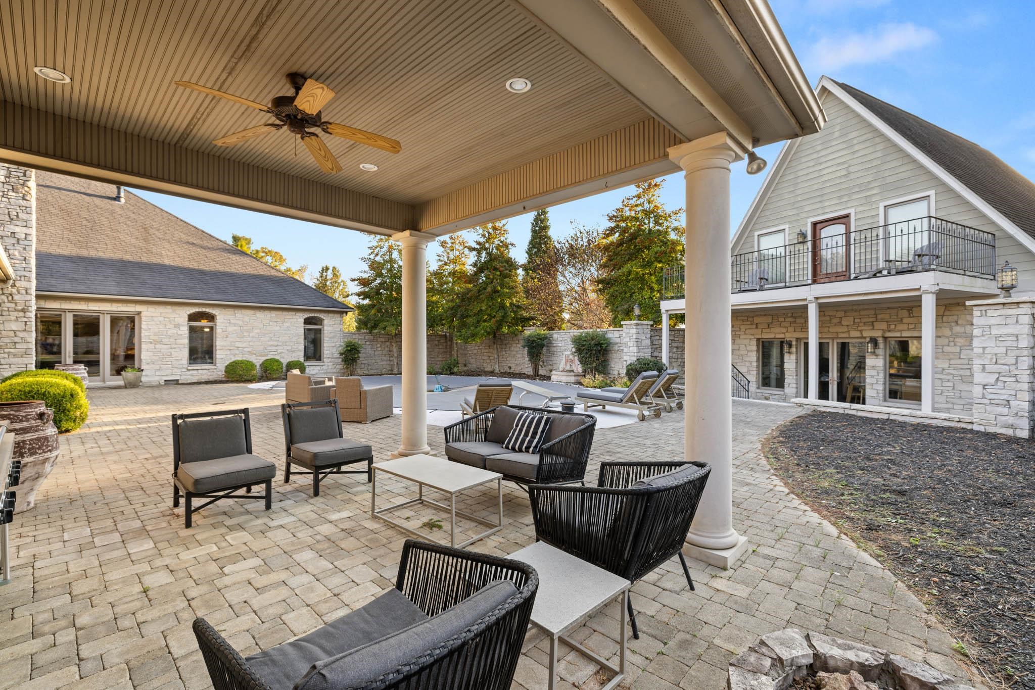 36 Stone Creek Pk, Owensboro, Kentucky 42303, 3 Bedrooms Bedrooms, ,4 BathroomsBathrooms,Single Family Residence,For Sale,Stone Creek Pk,90969