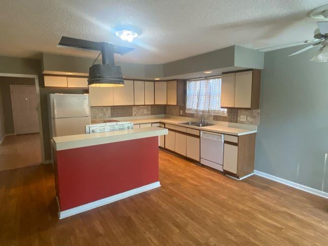 322 20th Street, Owensboro, Kentucky 42303, 3 Bedrooms Bedrooms, ,2 BathroomsBathrooms,Ranch,For Sale,20th Street,90970