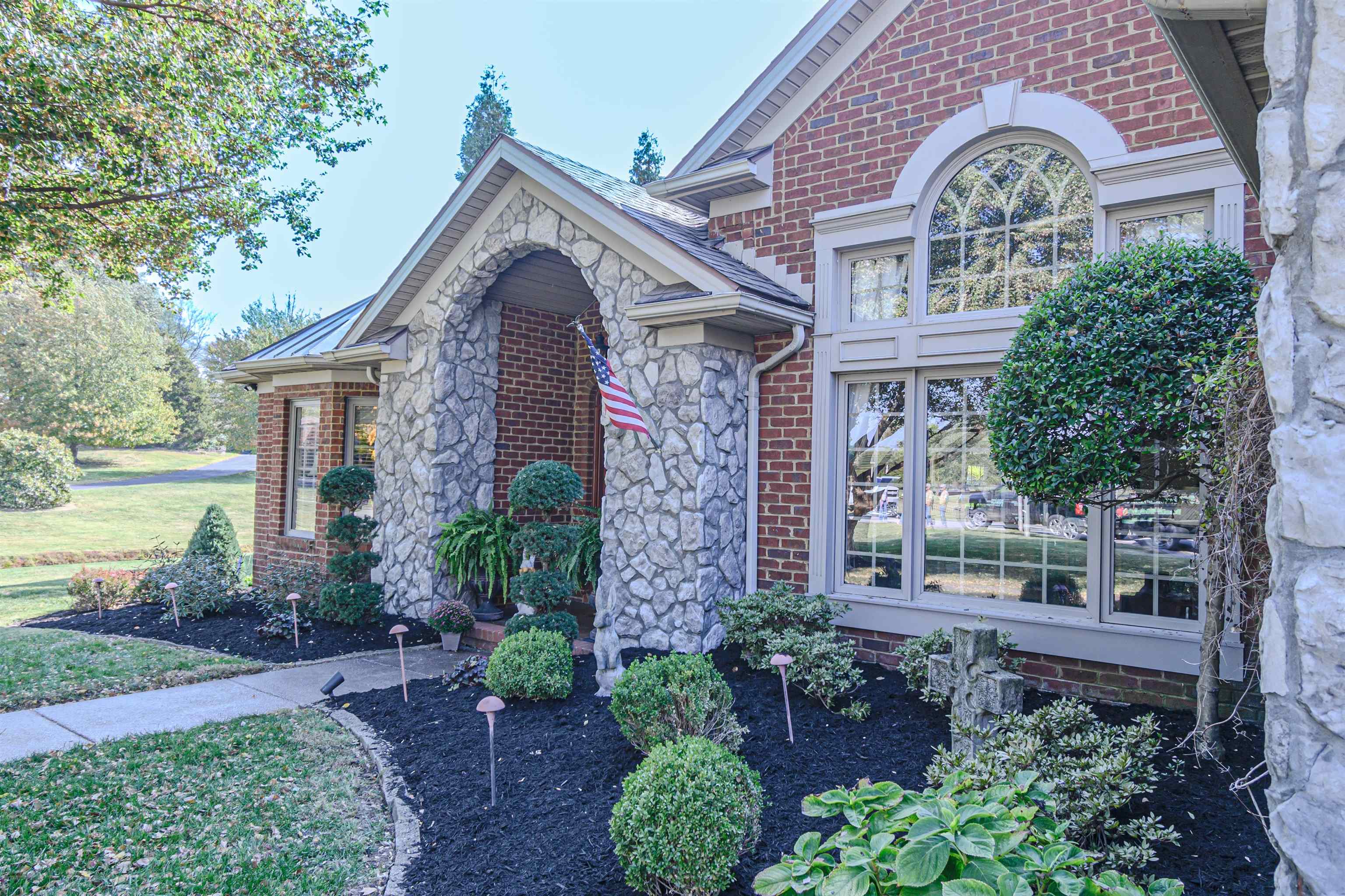 410 Golfview Circle, Owensboro, Kentucky 42303, 3 Bedrooms Bedrooms, ,2 BathroomsBathrooms,Single Family Residence,For Sale,Golfview Circle,90971