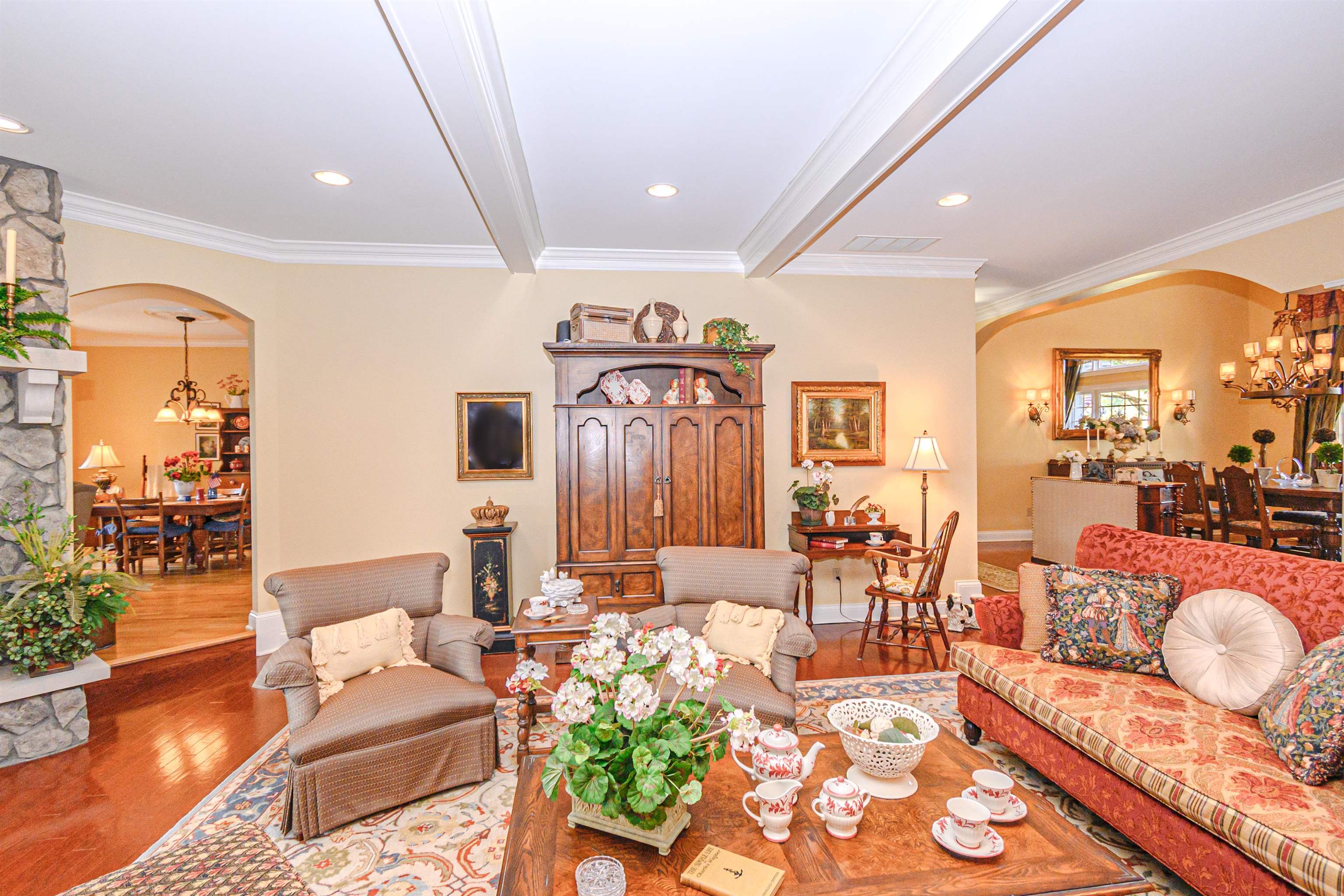 410 Golfview Circle, Owensboro, Kentucky 42303, 3 Bedrooms Bedrooms, ,2 BathroomsBathrooms,Single Family Residence,For Sale,Golfview Circle,90971