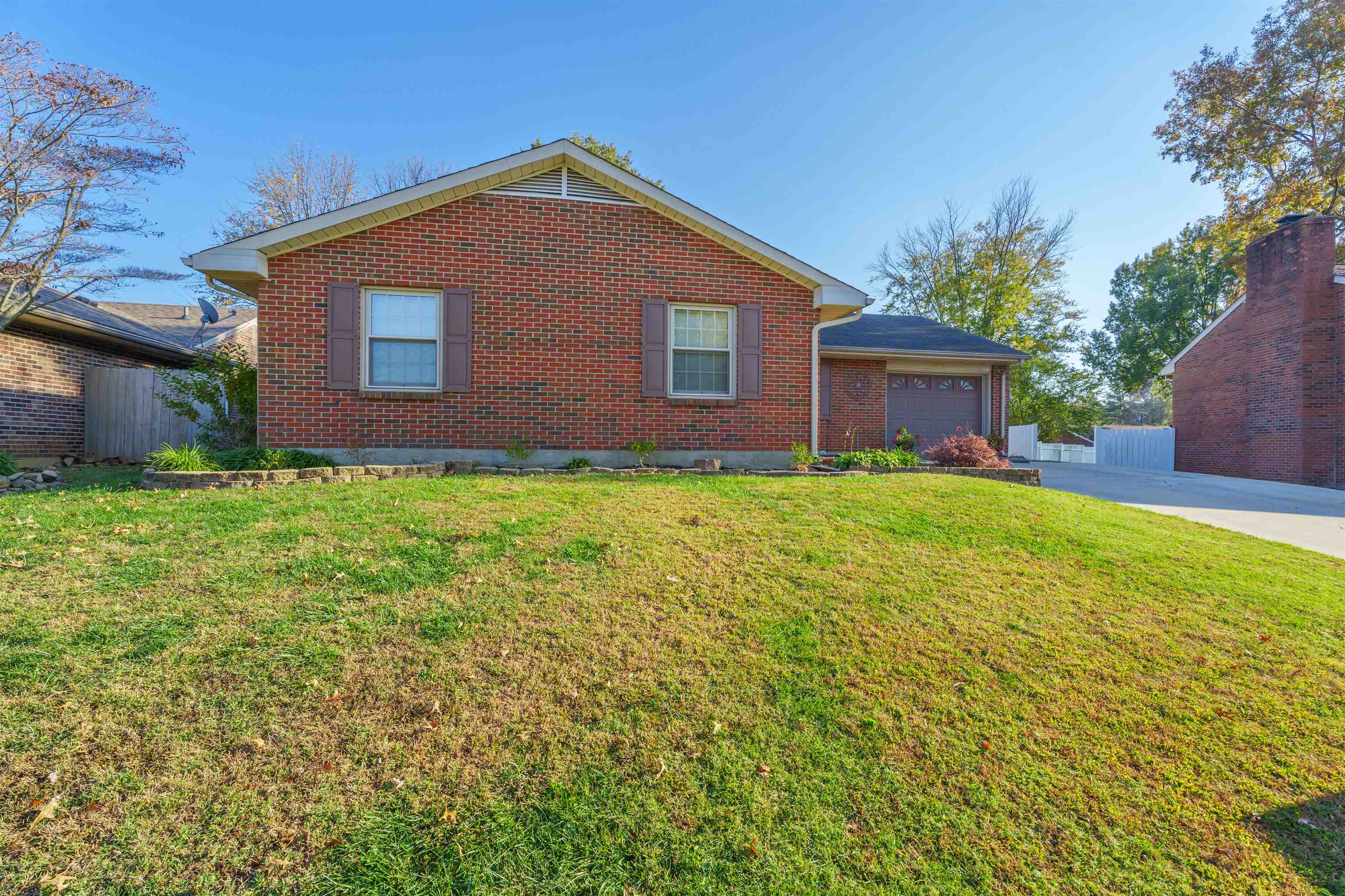 2212 Landing Meadows, Owensboro, Kentucky 42303, 3 Bedrooms Bedrooms, ,2 BathroomsBathrooms,Single Family Residence,For Sale,Landing Meadows,90973