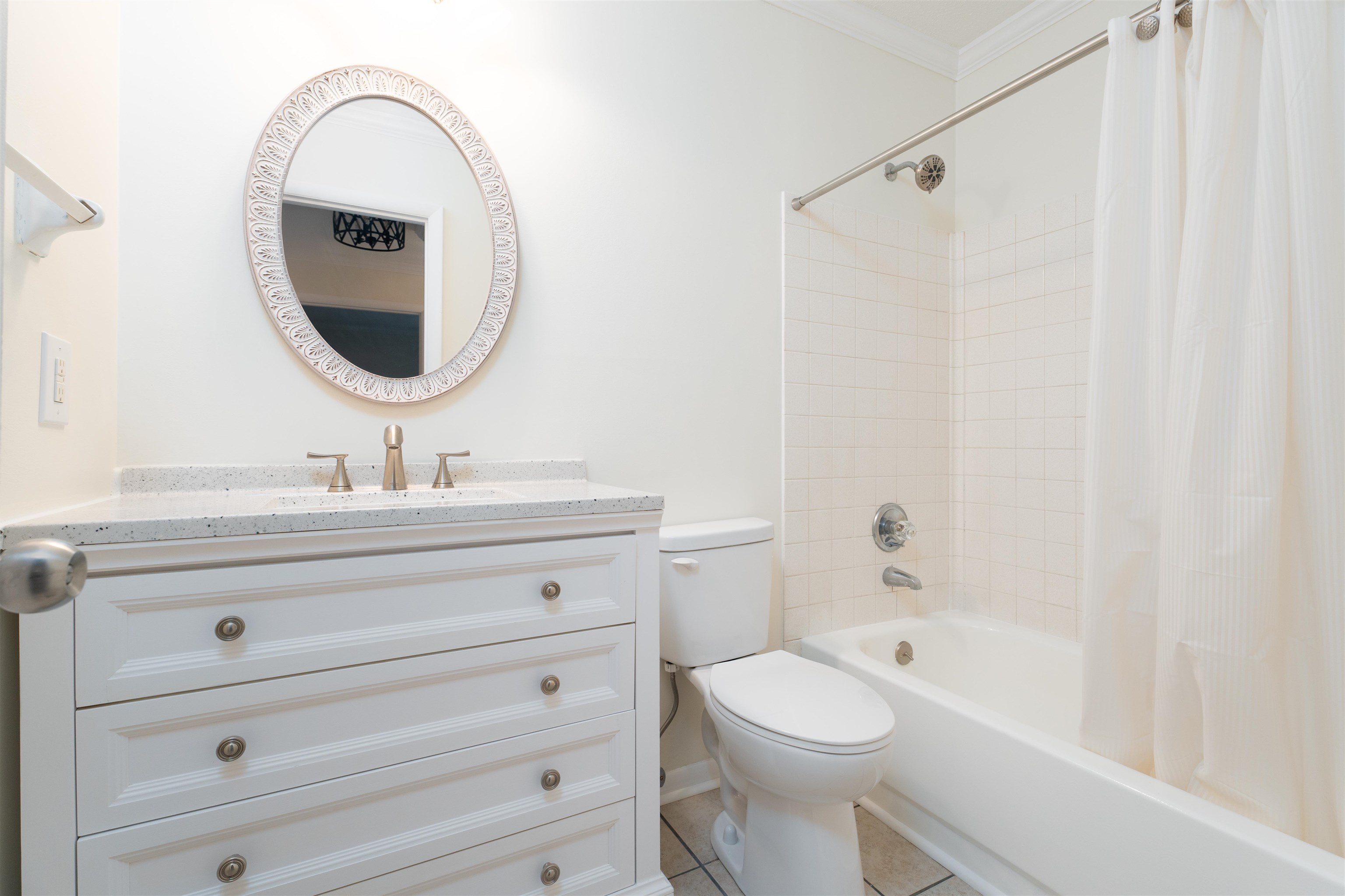 2212 Landing Meadows, Owensboro, Kentucky 42303, 3 Bedrooms Bedrooms, ,2 BathroomsBathrooms,Single Family Residence,For Sale,Landing Meadows,90973