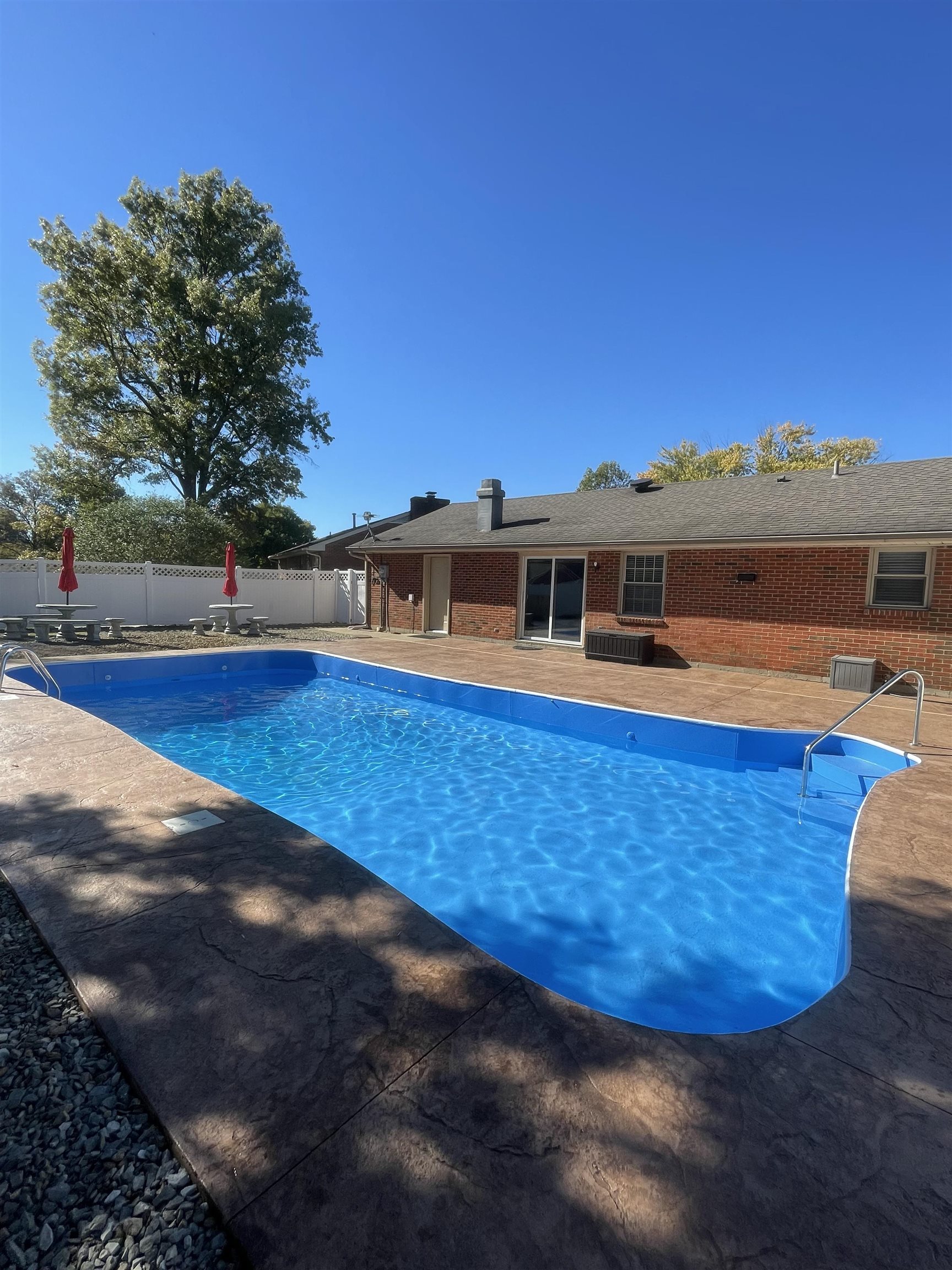 2212 Landing Meadows, Owensboro, Kentucky 42303, 3 Bedrooms Bedrooms, ,2 BathroomsBathrooms,Single Family Residence,For Sale,Landing Meadows,90973