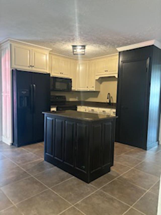 2543 Wimsatt Ct, Owensboro, Kentucky 42303, 3 Bedrooms Bedrooms, ,1 BathroomBathrooms,Single Family Residence,For Sale,Wimsatt Ct,90976