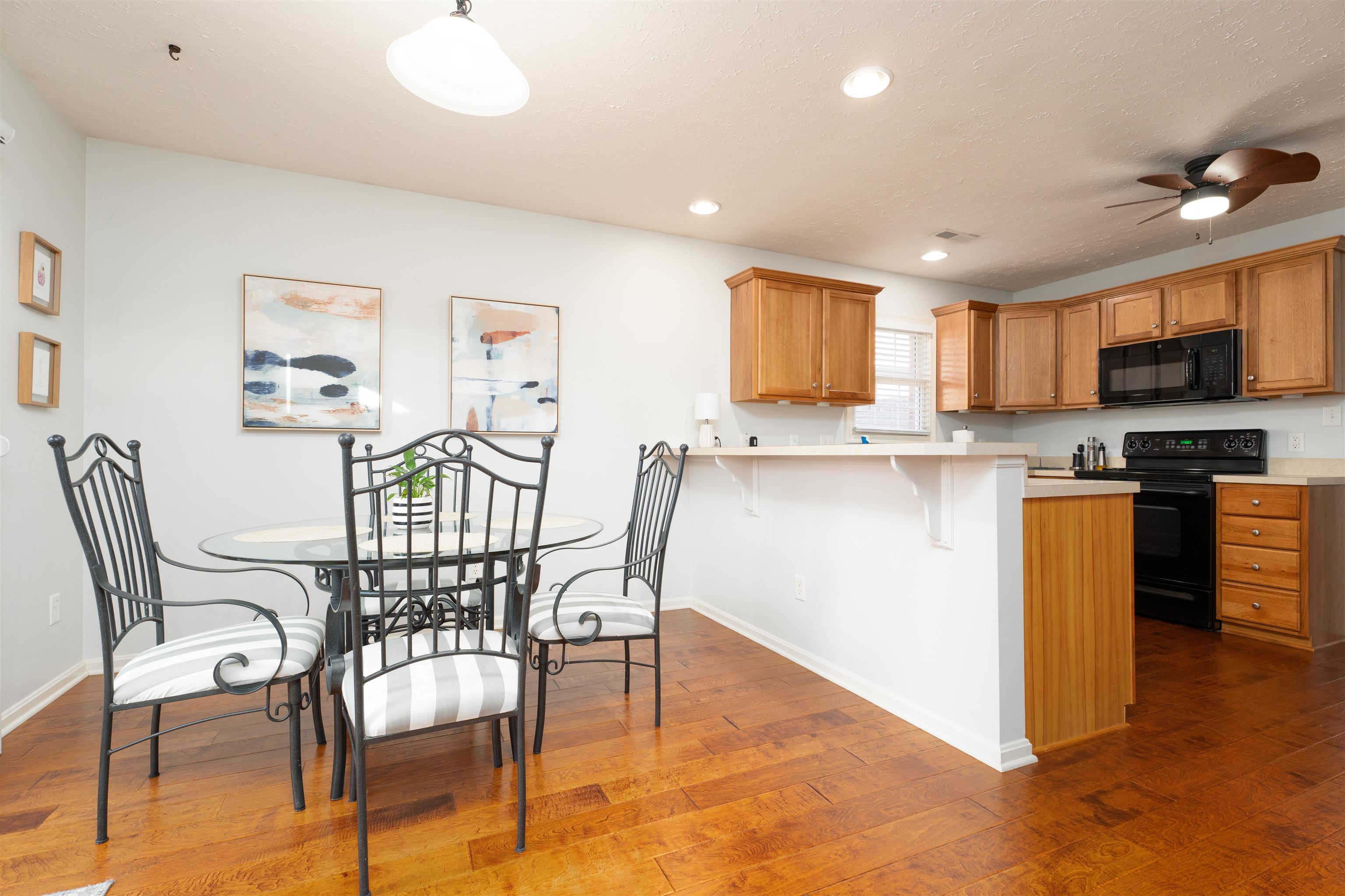 2314 Triple Crown Way, Owensboro, Kentucky 42301, 3 Bedrooms Bedrooms, ,2 BathroomsBathrooms,Single Family Residence,For Sale,Triple Crown Way,90981