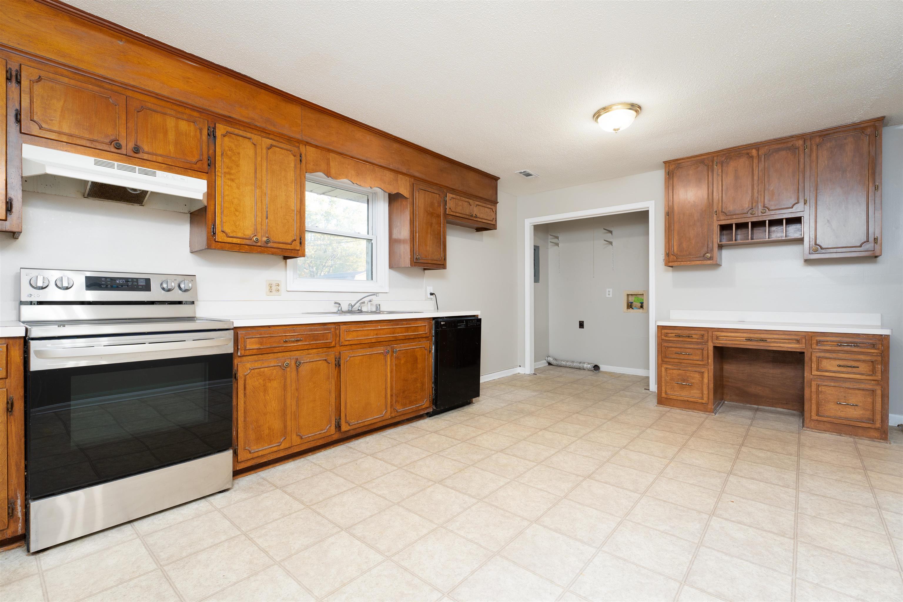 2546 Wimsatt Ct., Owensboro, Kentucky 42303, 4 Bedrooms Bedrooms, ,1 BathroomBathrooms,Single Family Residence,For Sale,Wimsatt Ct.,90982