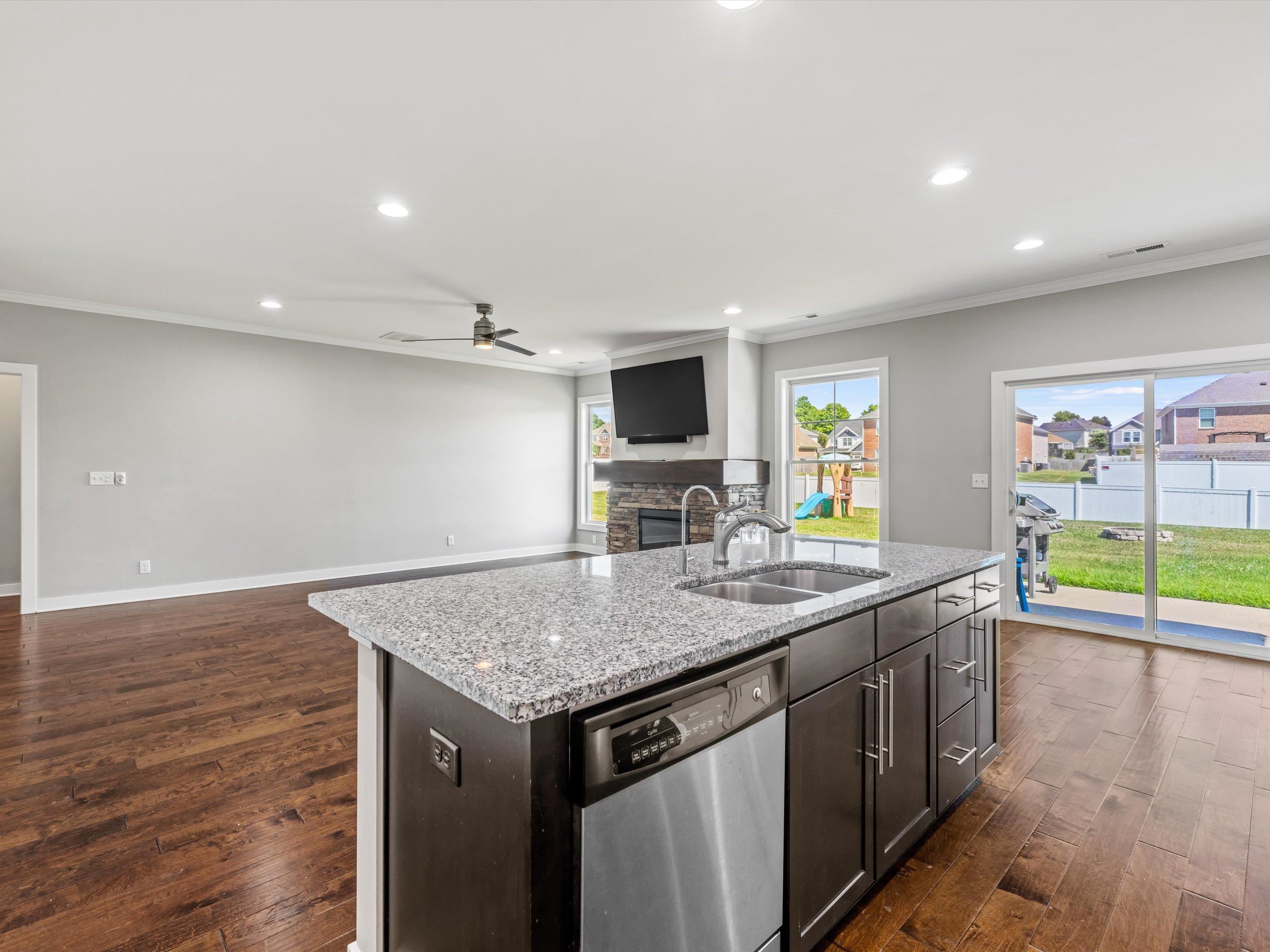 2261 Deer Valley Blvd, Utica, Kentucky 42376, 4 Bedrooms Bedrooms, ,2 BathroomsBathrooms,Single Family Residence,For Sale,Deer Valley Blvd,90984