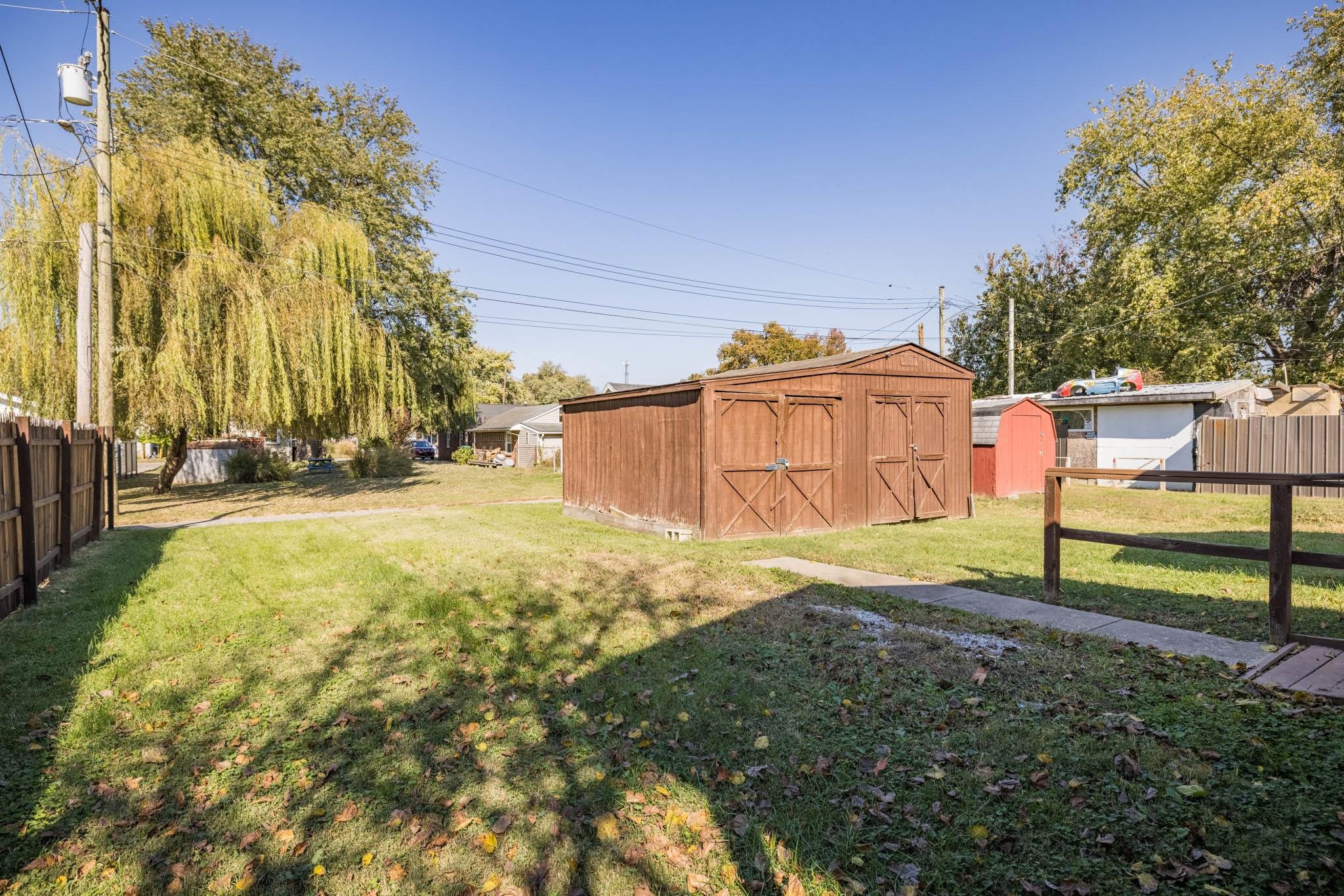 1627 E 20th st, Owensboro, Kentucky 42303, 2 Bedrooms Bedrooms, ,2 BathroomsBathrooms,Single Family Residence,For Sale,E 20th st,90987