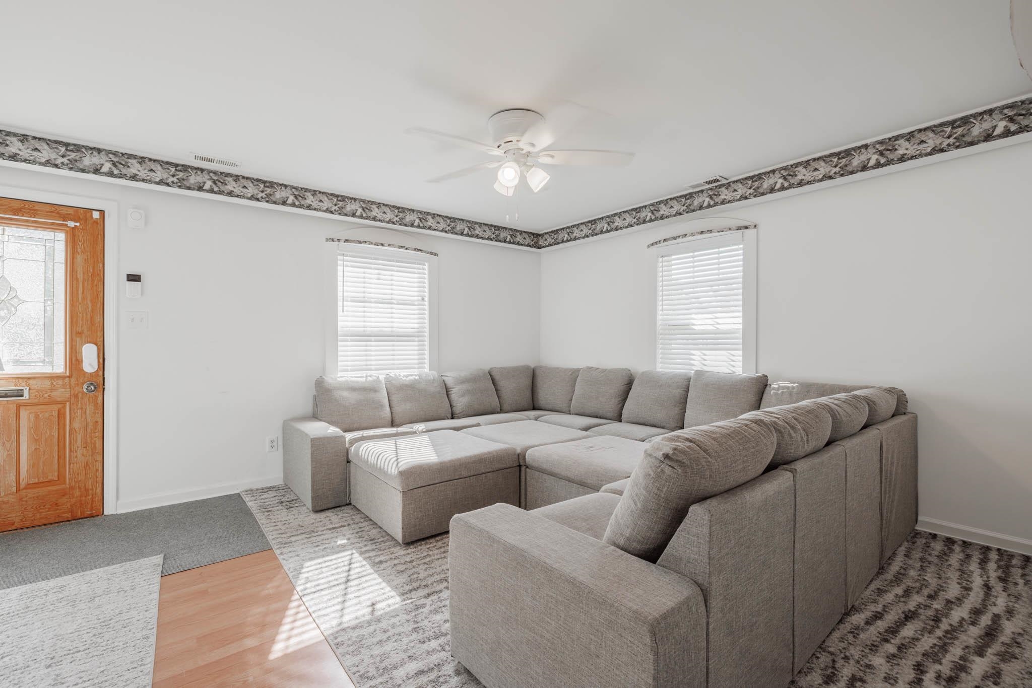 1627 E 20th st, Owensboro, Kentucky 42303, 2 Bedrooms Bedrooms, ,2 BathroomsBathrooms,Single Family Residence,For Sale,E 20th st,90987