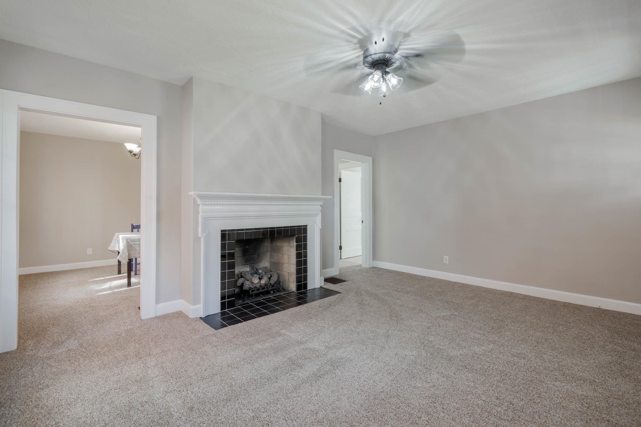 819 Locust Street, Owensboro, Kentucky 42301, 3 Bedrooms Bedrooms, ,2 BathroomsBathrooms,Single Family Residence,For Sale,Locust Street,90990
